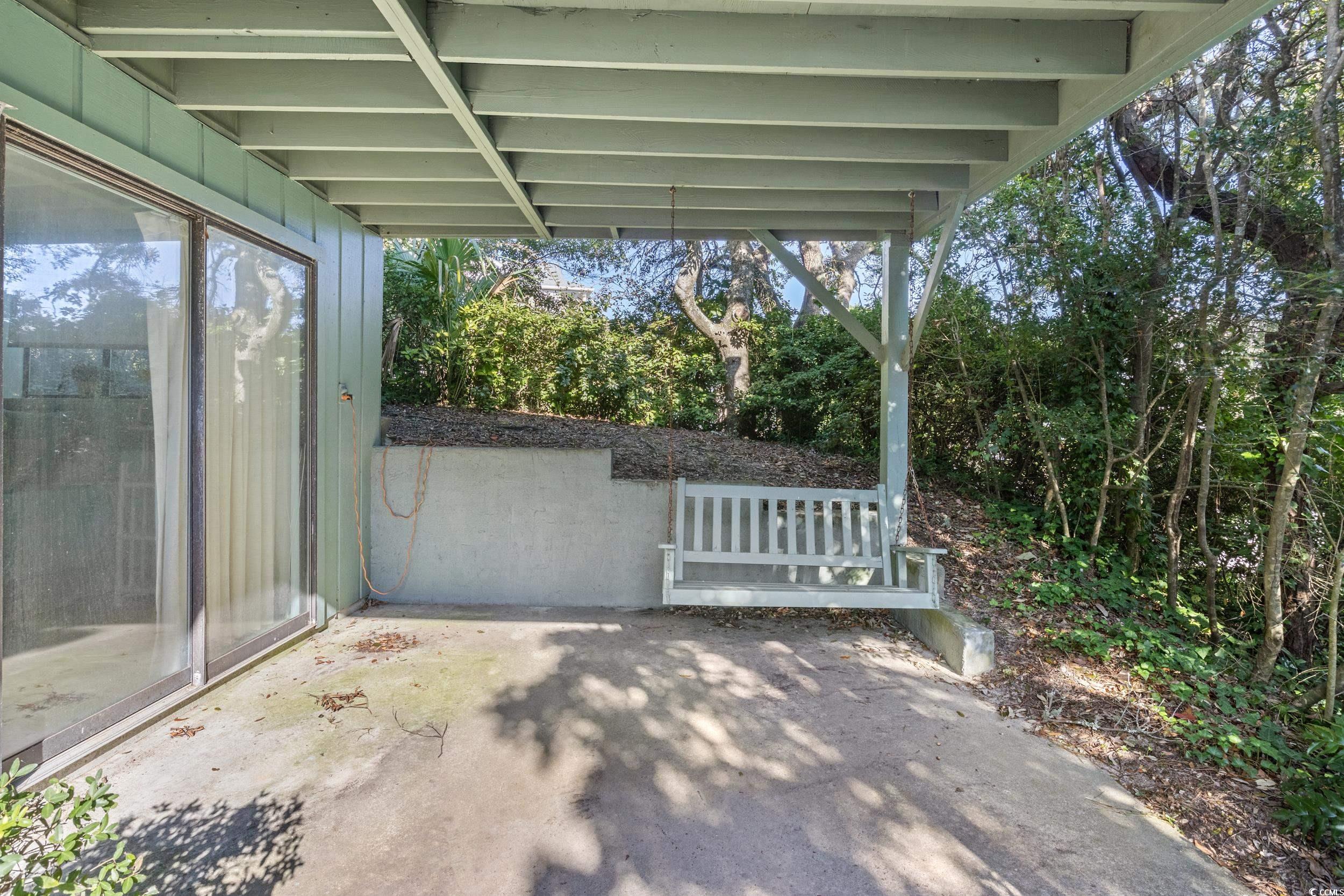 1000 Strand Ave. Property Photo 16