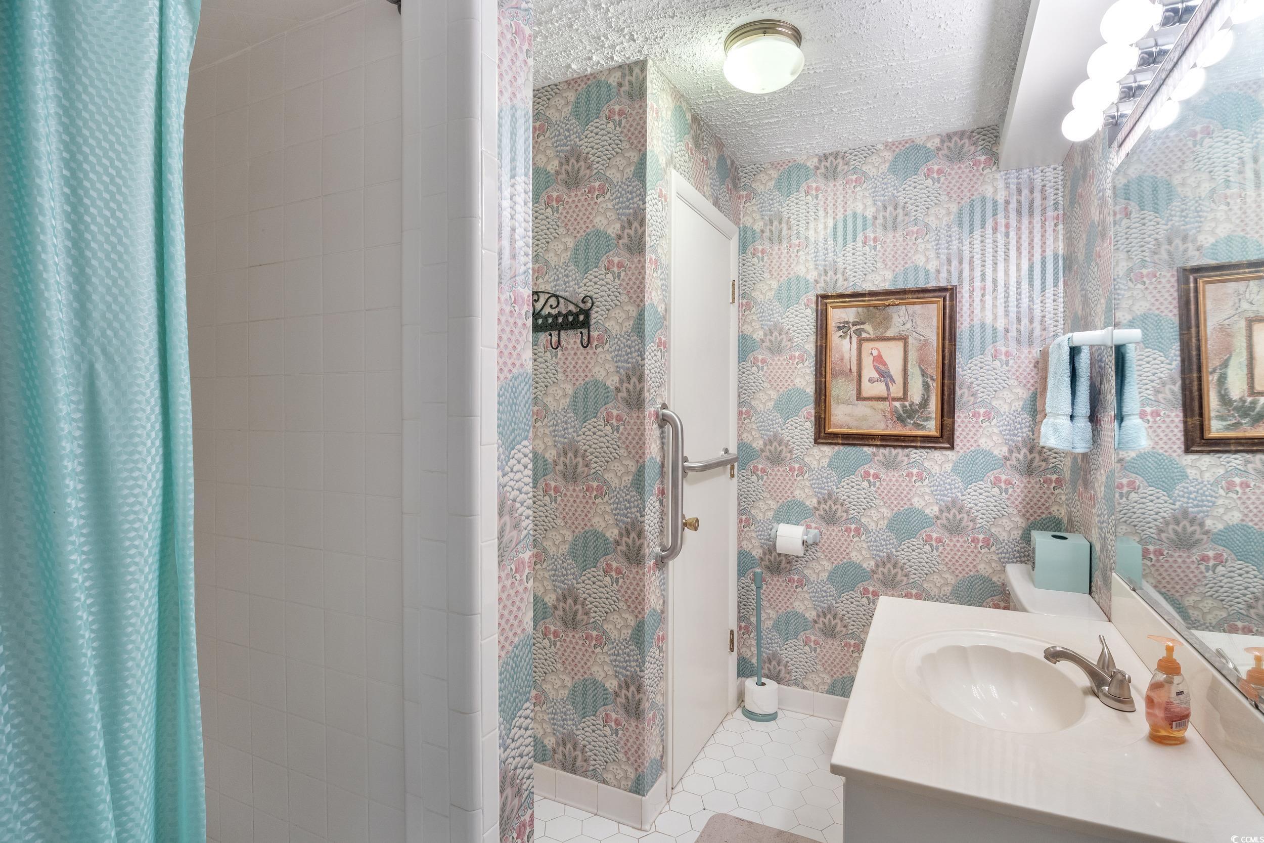 1000 Strand Ave. Property Photo 17