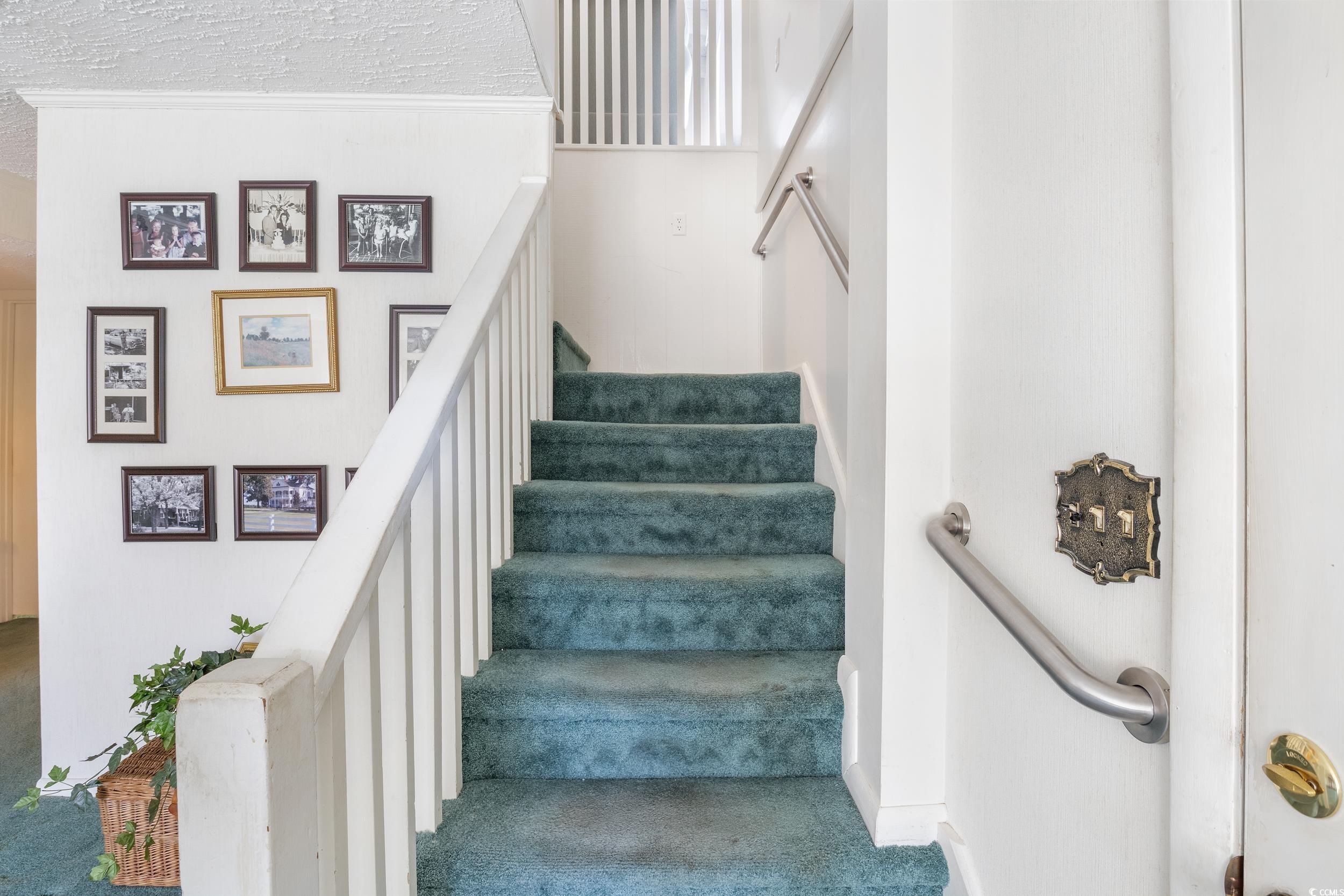 1000 Strand Ave. Property Photo 18