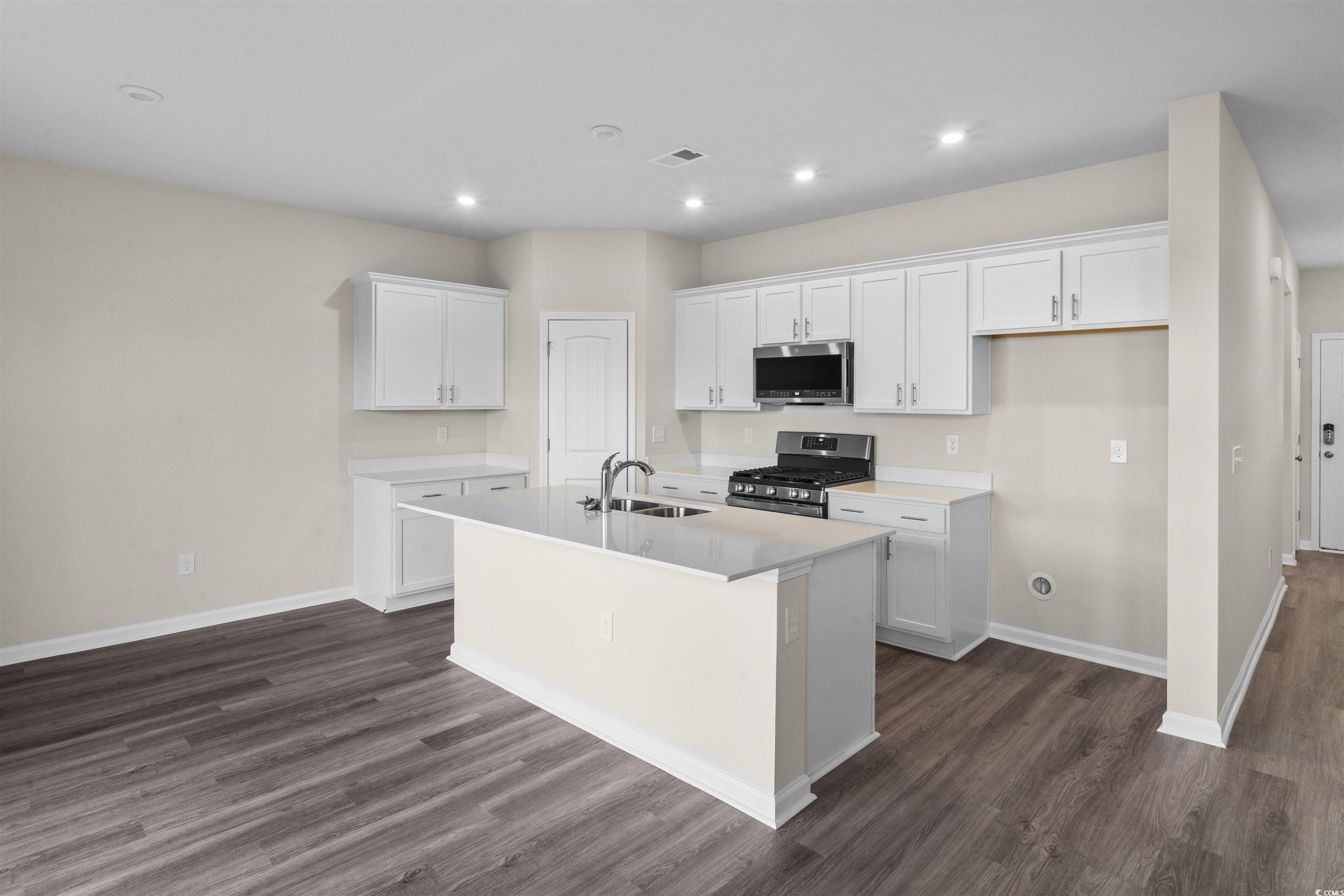 3034 Deerberry Place Property Photo 7