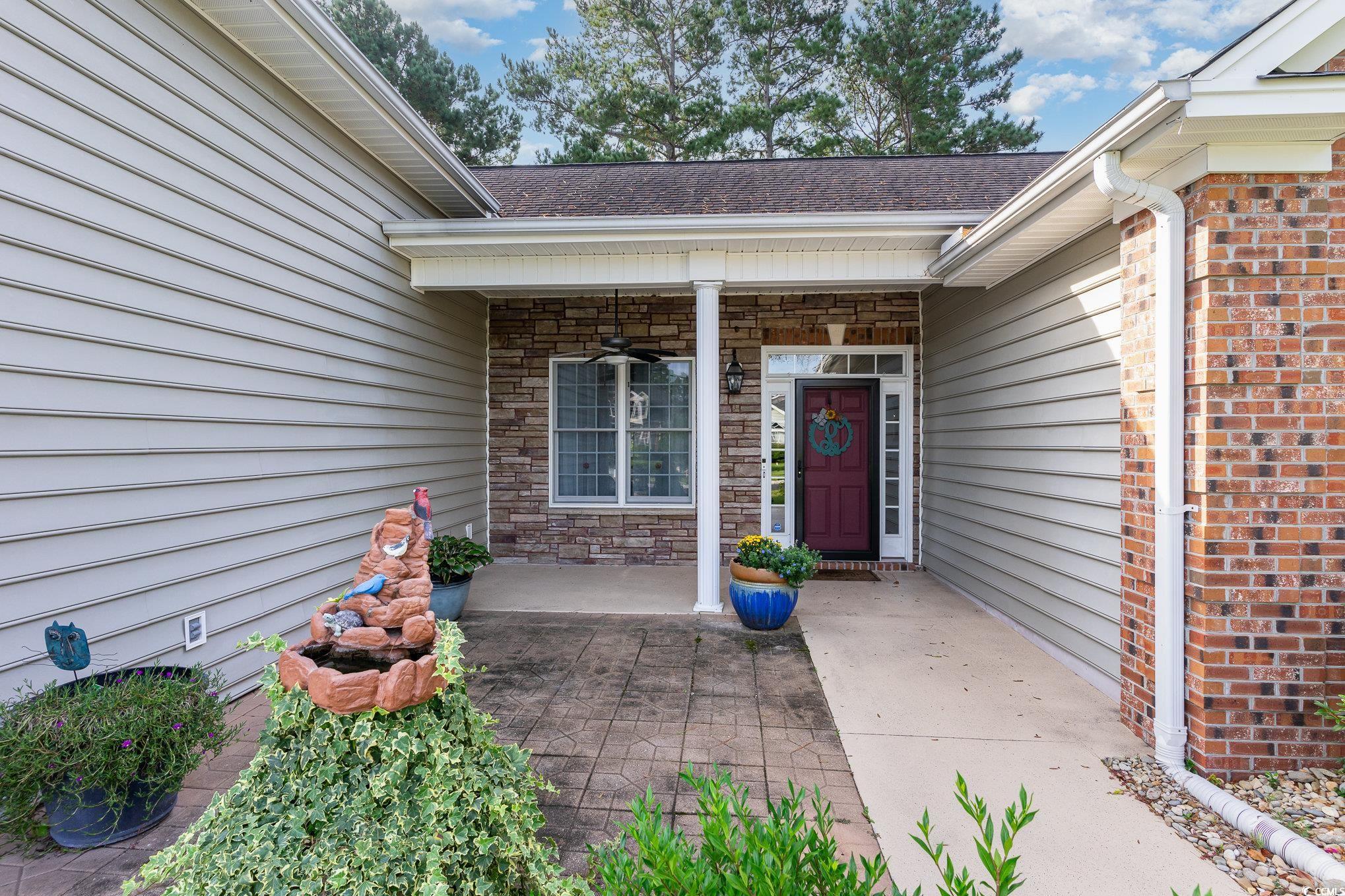 4839 Seabreeze Ln. Property Photo 2
