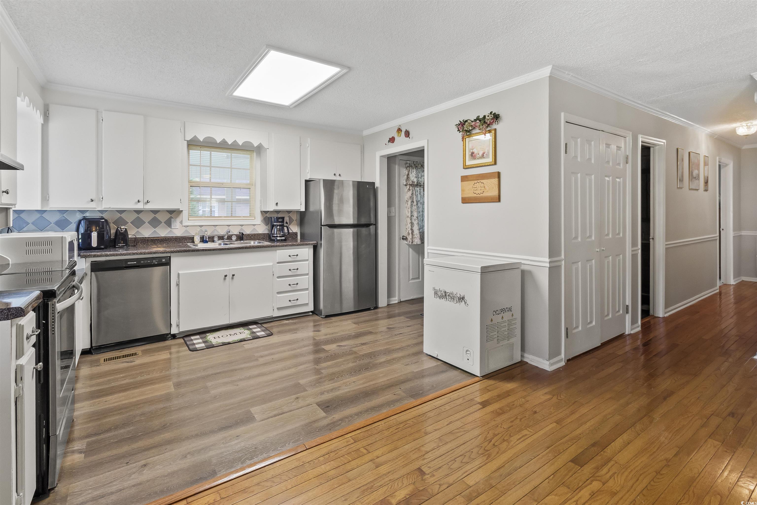 1210 John St. Property Photo 7