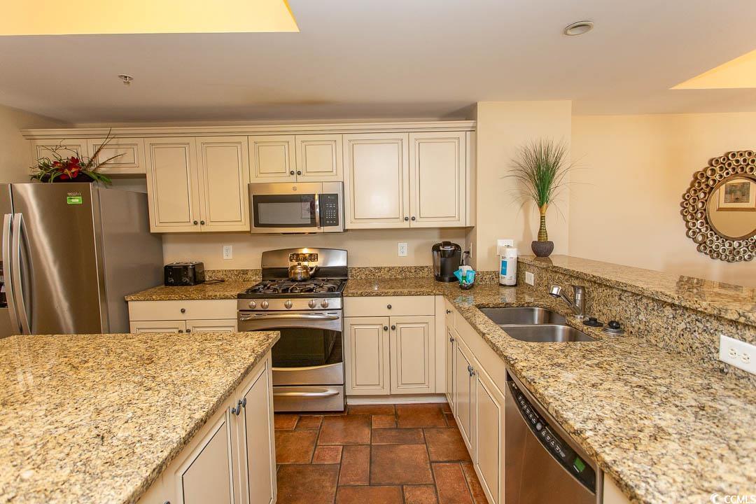 100 North Beach Blvd. Property Photo 9