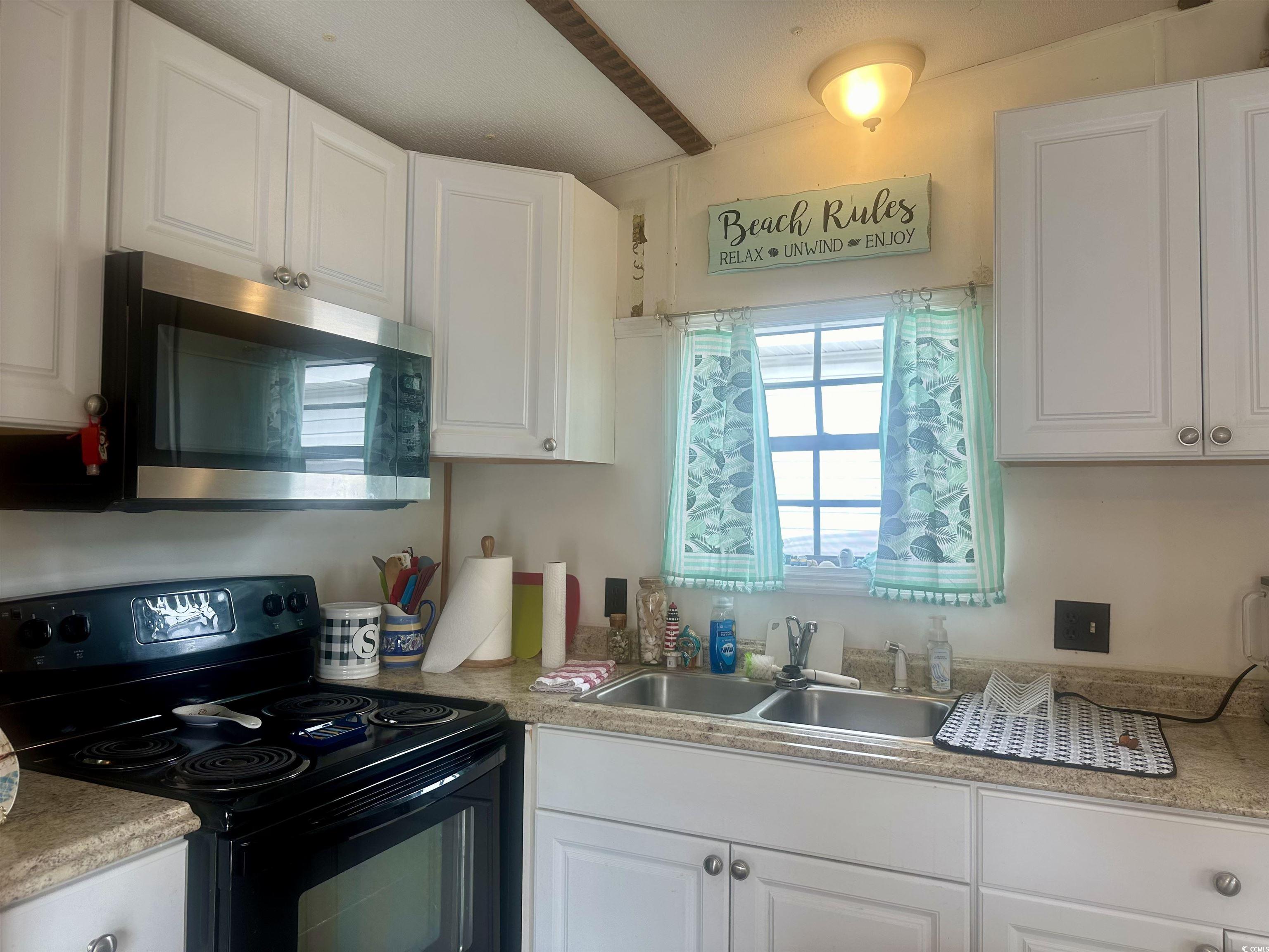 1693 Gannet Property Photo 6