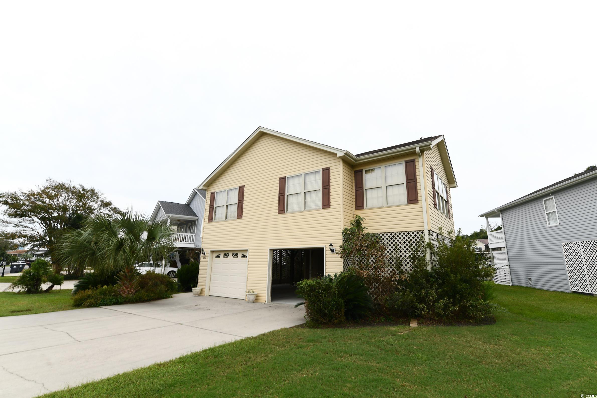 469 Bay Dr. Property Photo 2