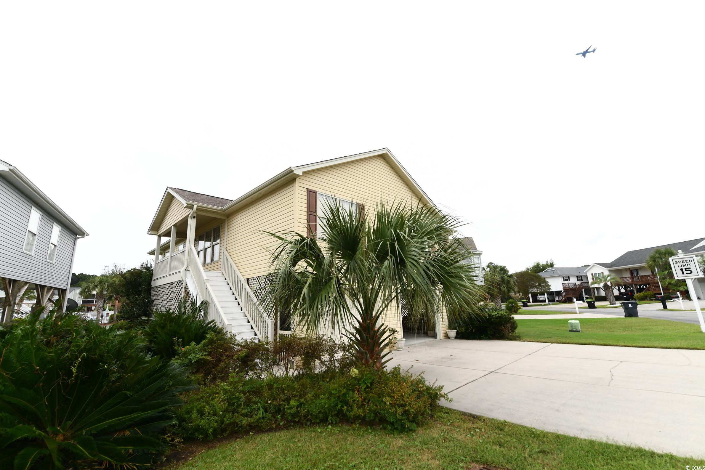 469 Bay Dr. Property Photo 3