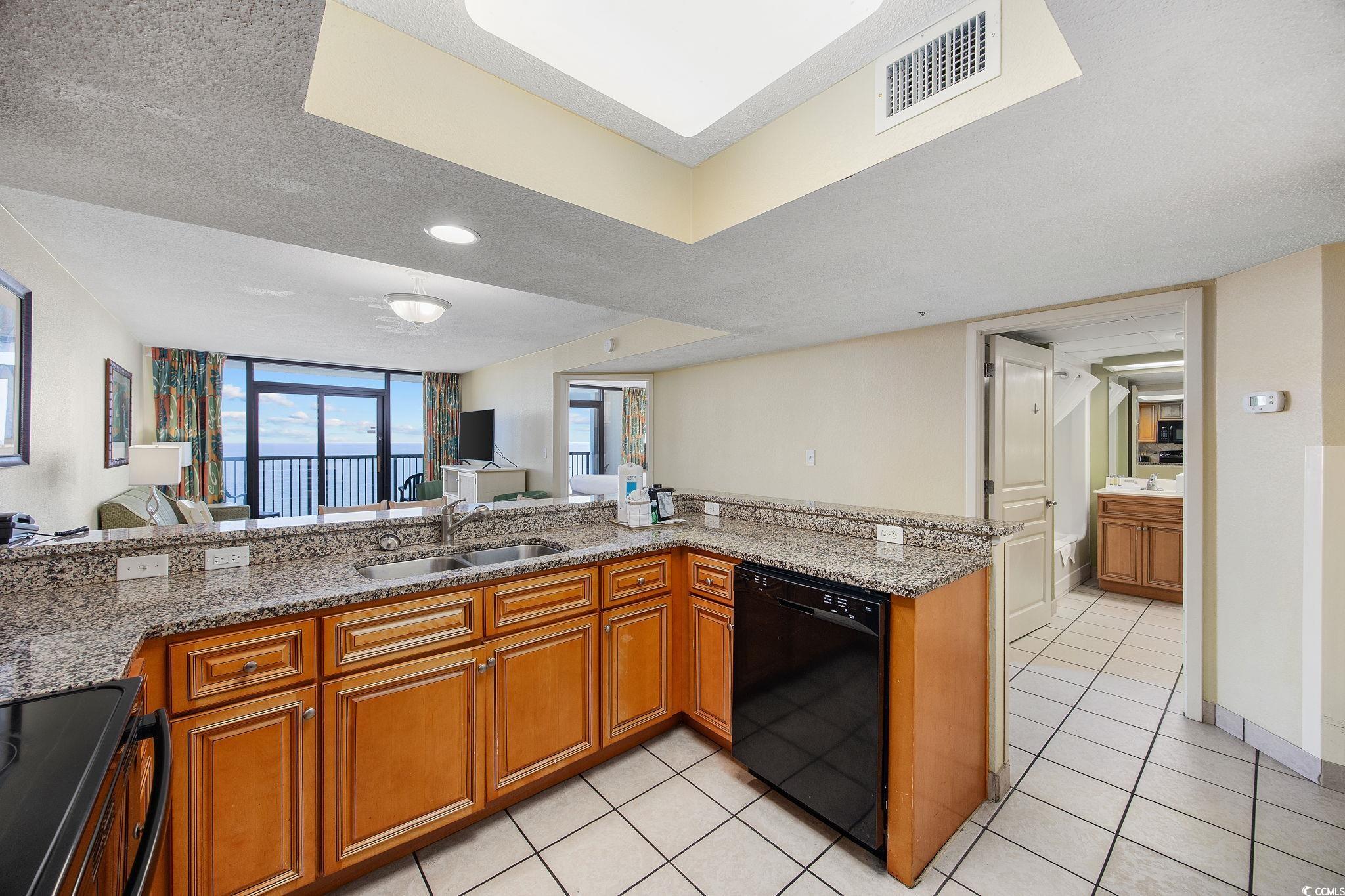 2301 Ocean Blvd. S Property Photo 9