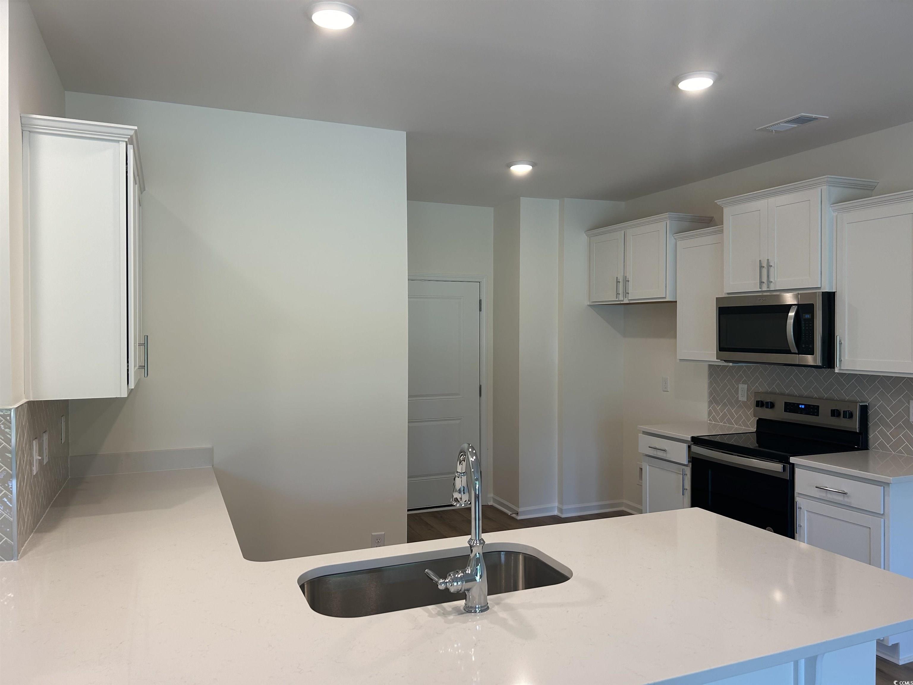 4753 N Huckleberry Ln. Property Photo 2