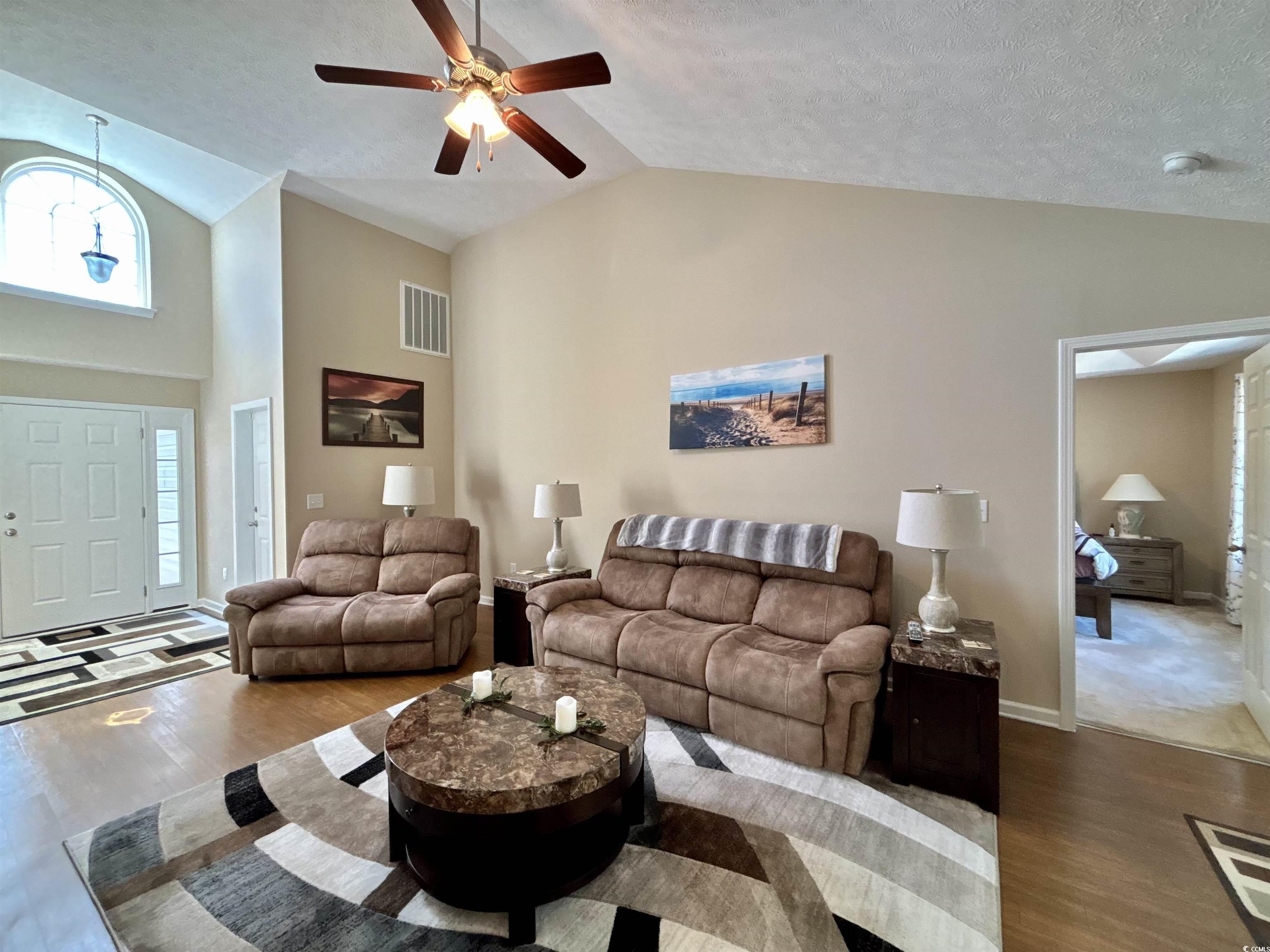 209 Foxpath Loop Property Photo 6