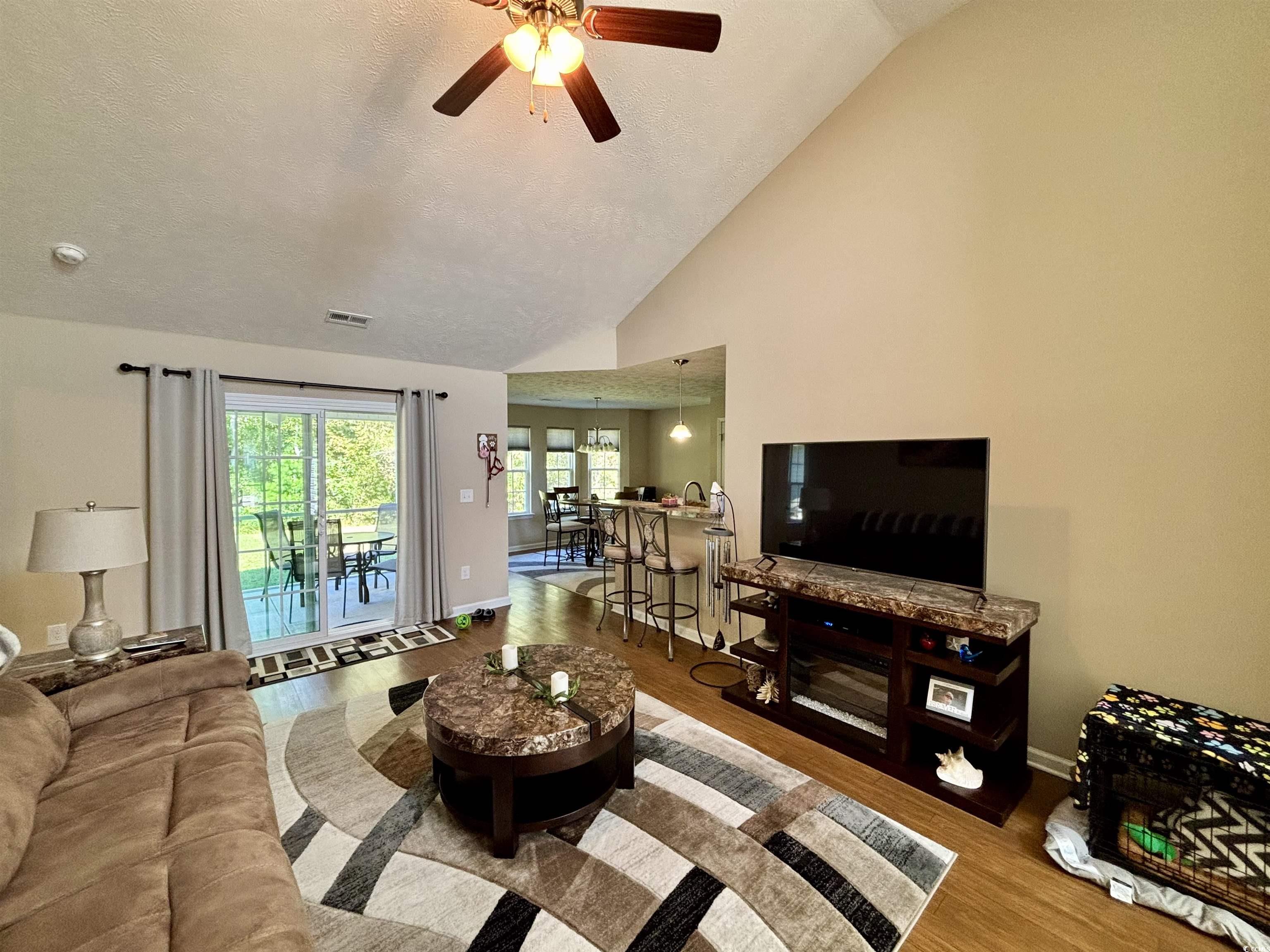 209 Foxpath Loop Property Photo 7