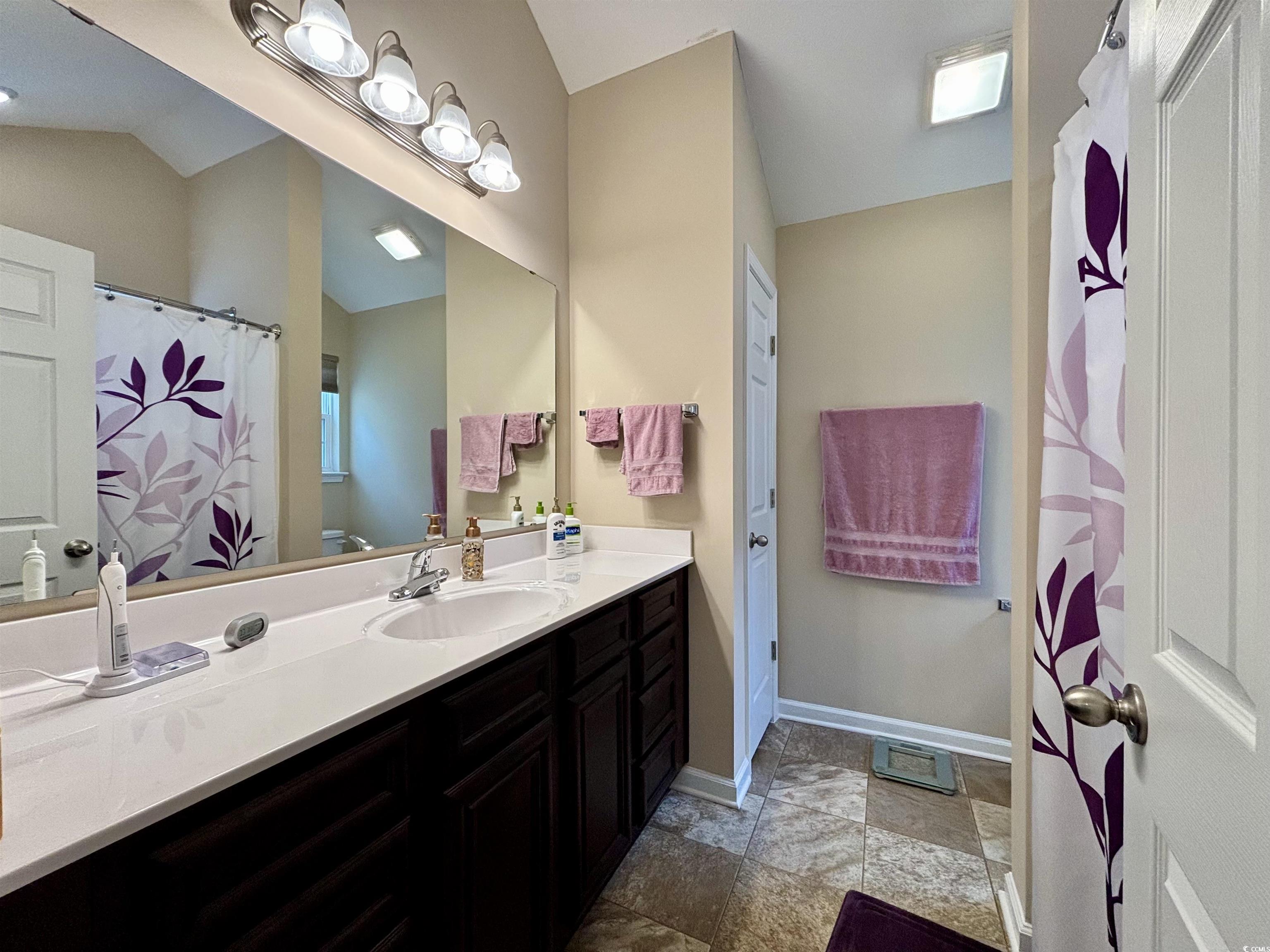 209 Foxpath Loop Property Photo 11
