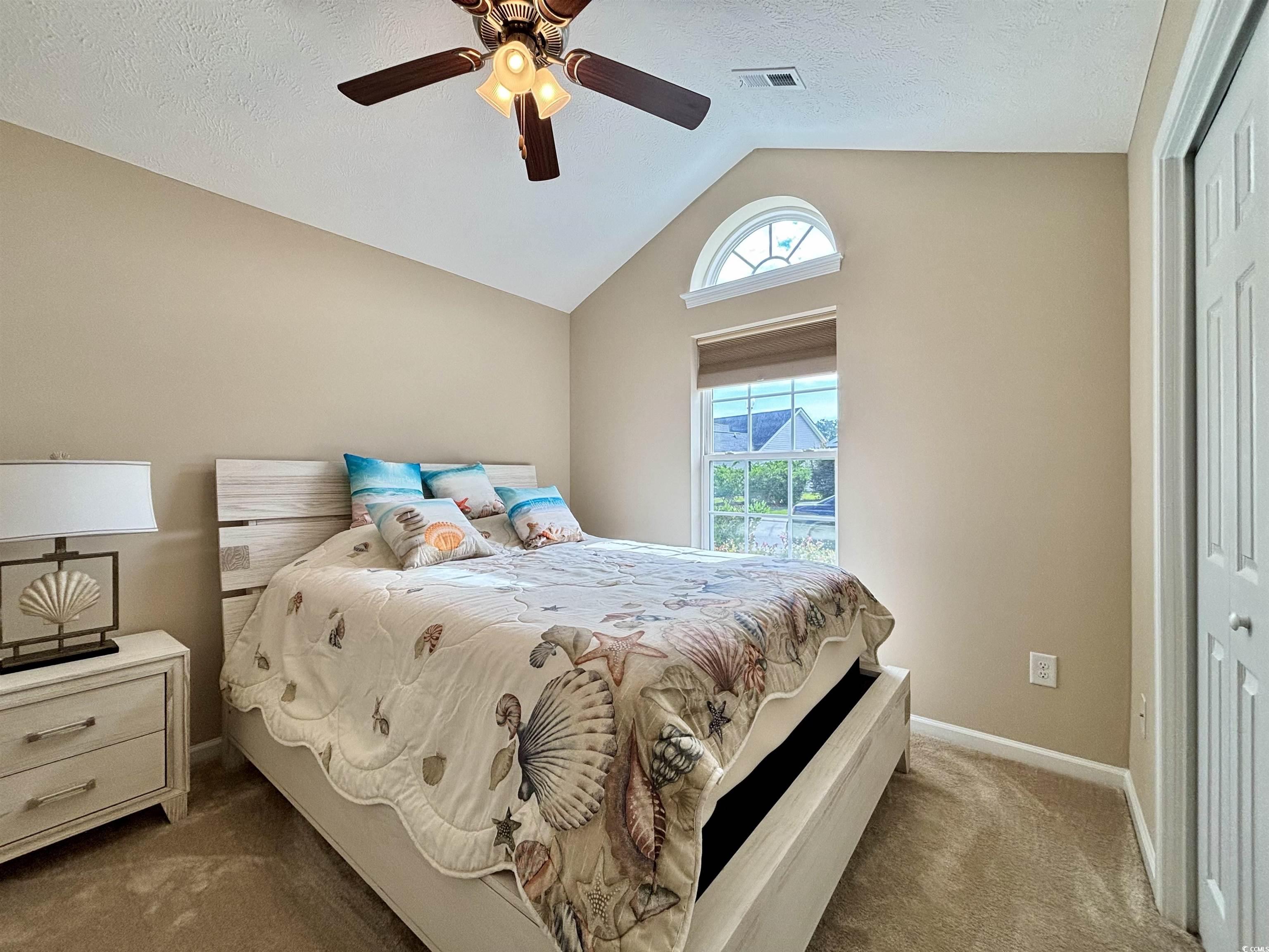 209 Foxpath Loop Property Photo 13