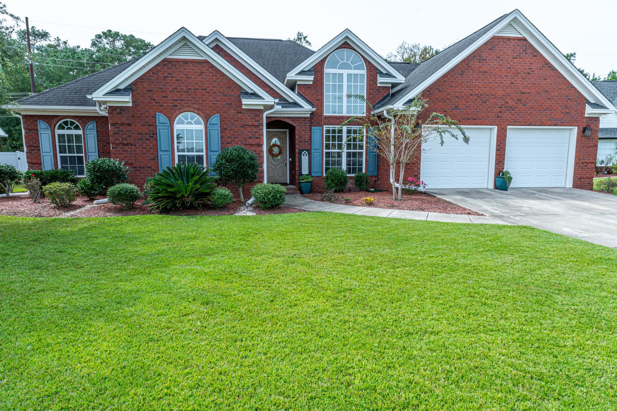 3665 Kingsley Dr. Property Photo 2