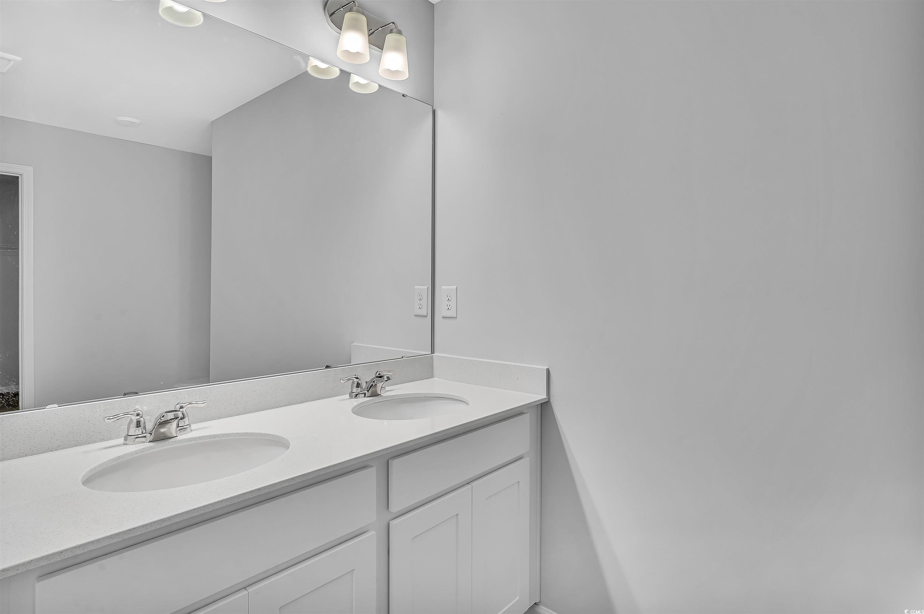 1049 Kinness Dr. Property Photo 24
