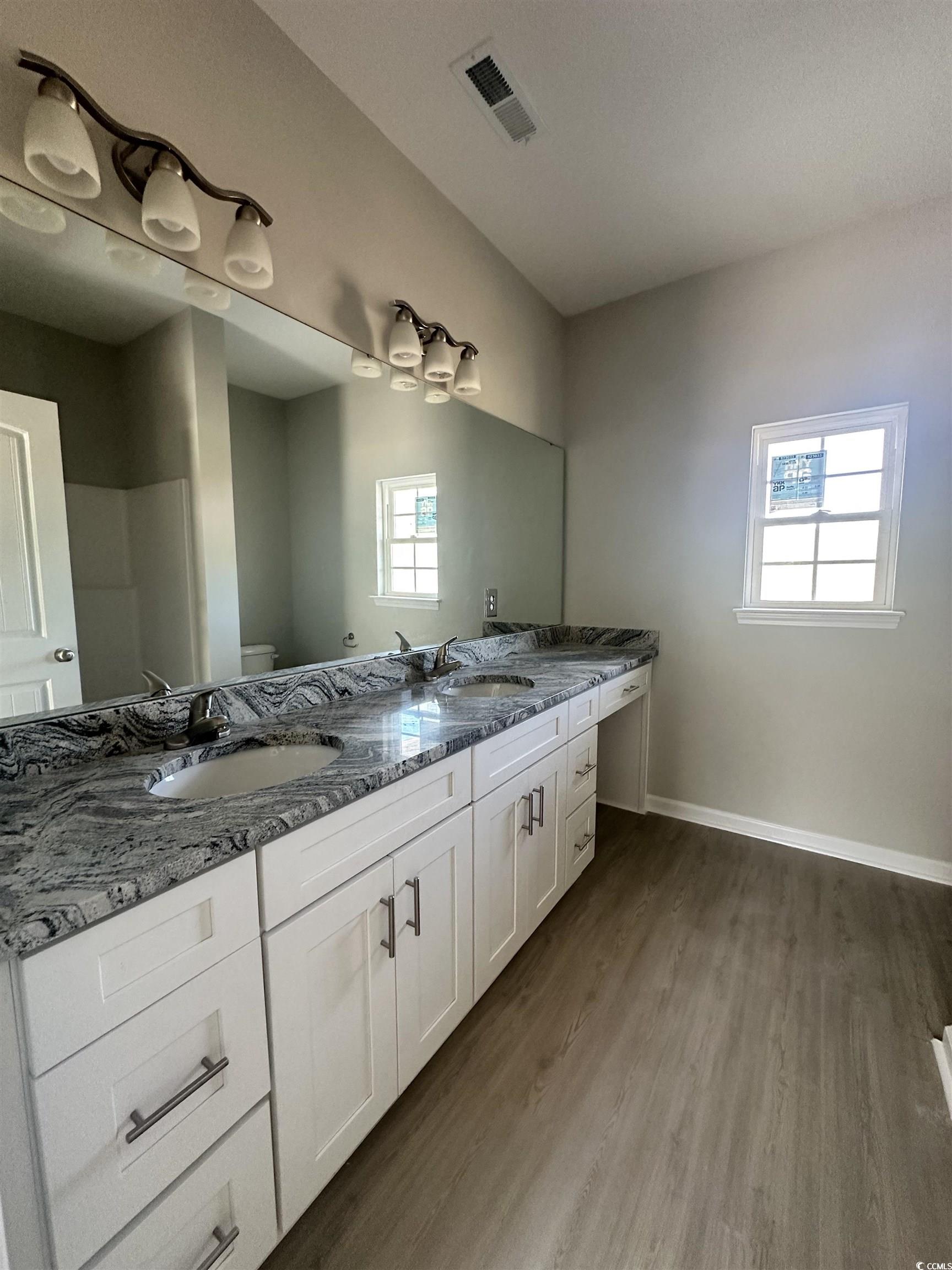 7915 E Highway 19 Property Photo 10