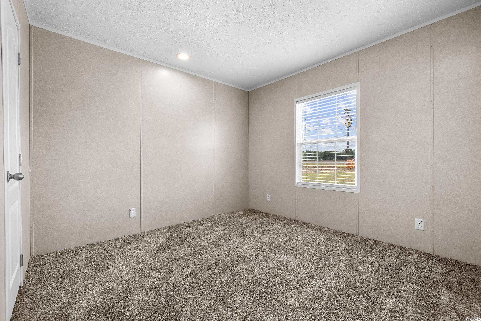 215 Eva Dr. Property Photo 22
