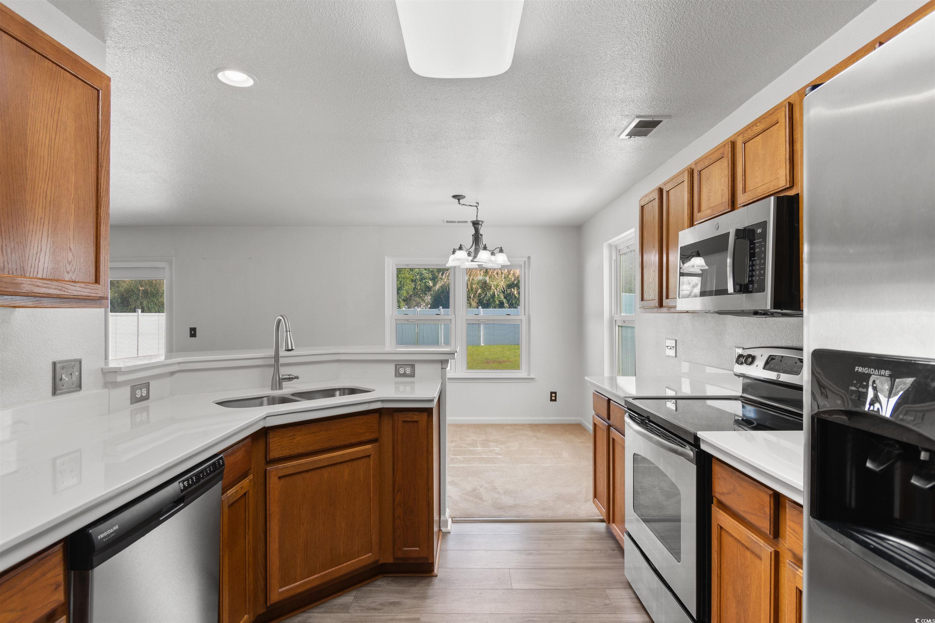 1007 Bonita Loop Property Photo 7