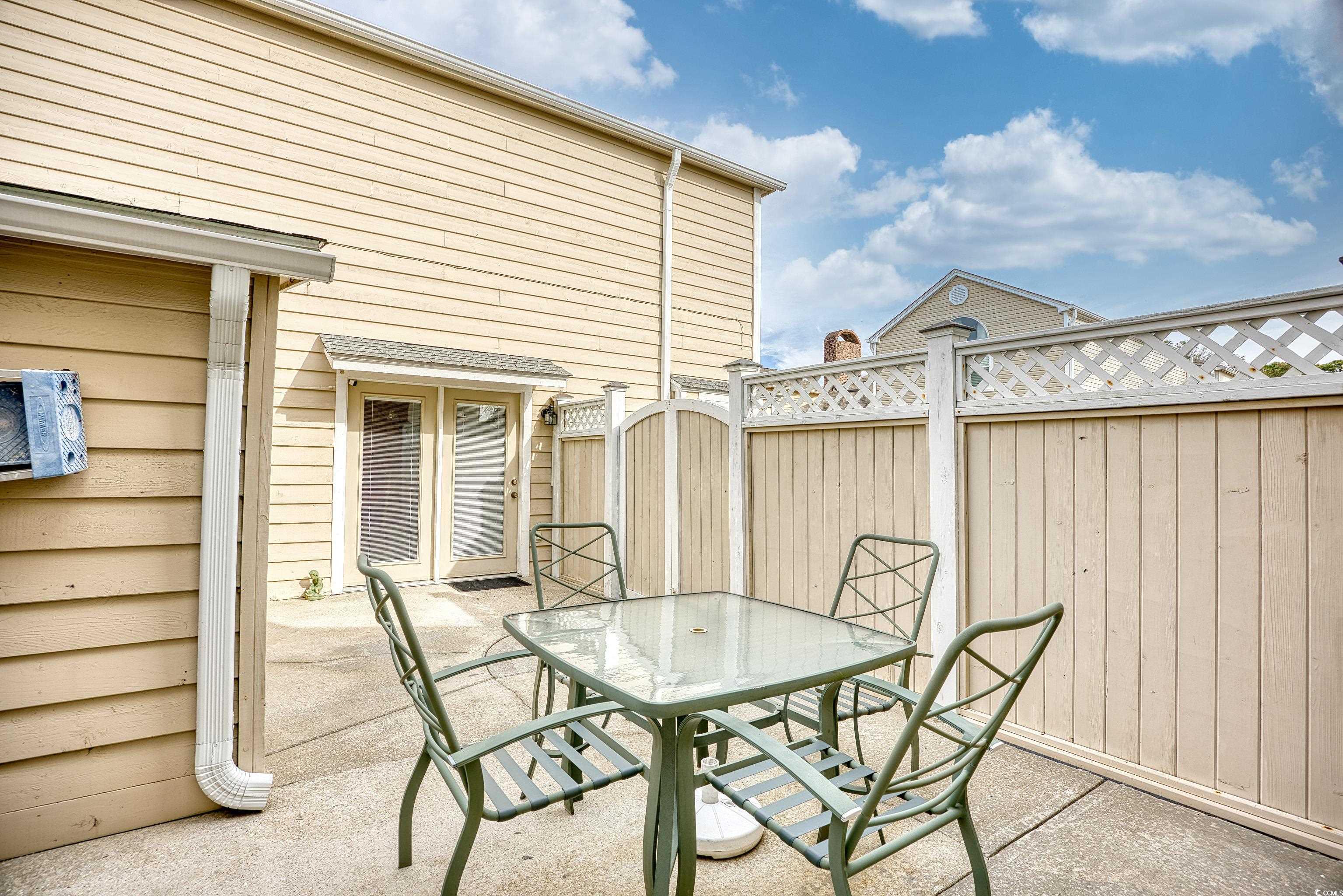 1004 Edge Dr. Property Photo 12
