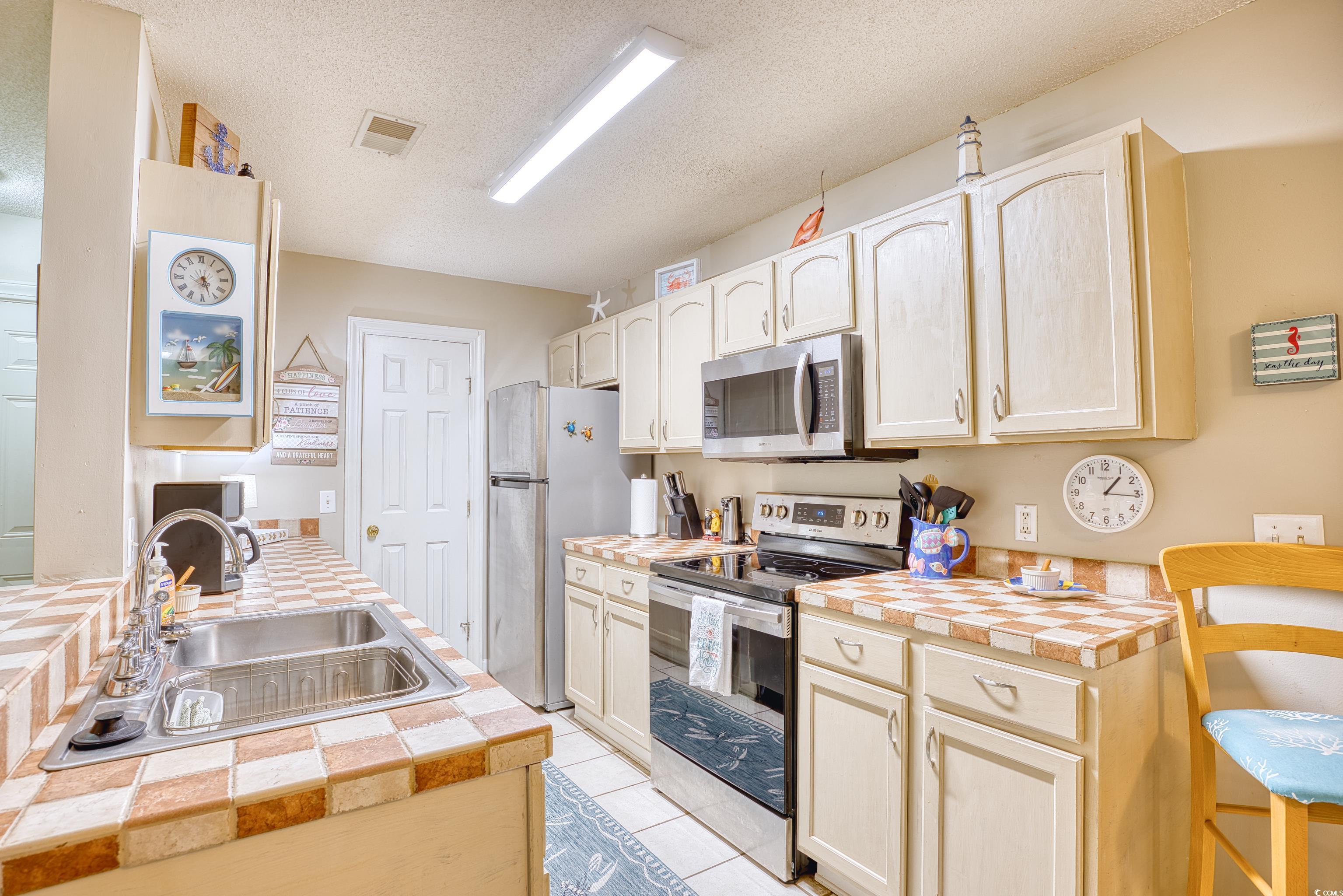4277 Santolina Way Property Photo 11