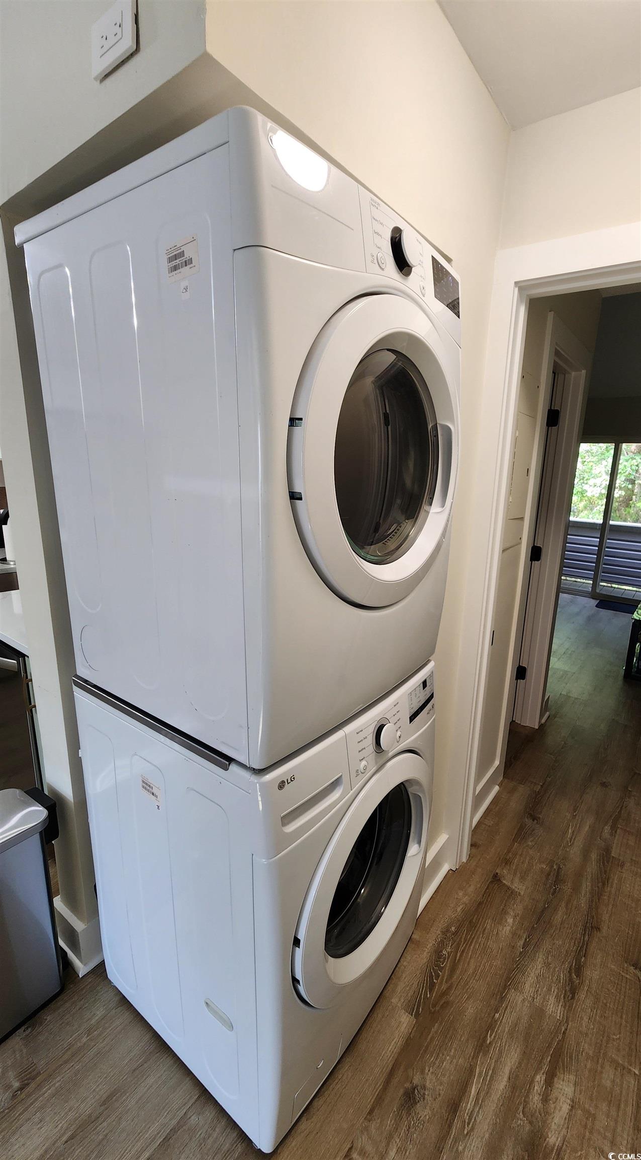 421 Cambridge Circle Property Photo 11