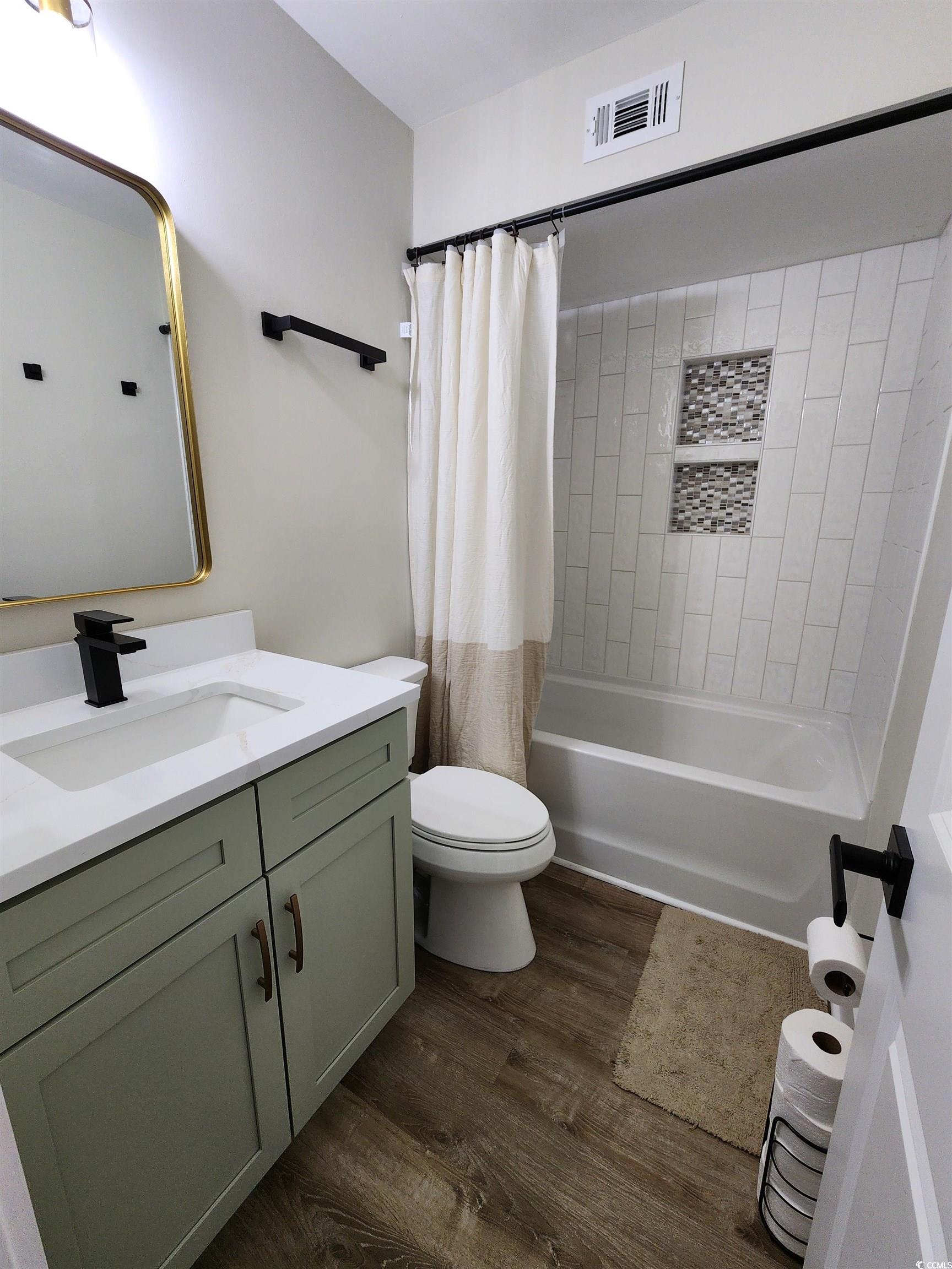 421 Cambridge Circle Property Photo 12