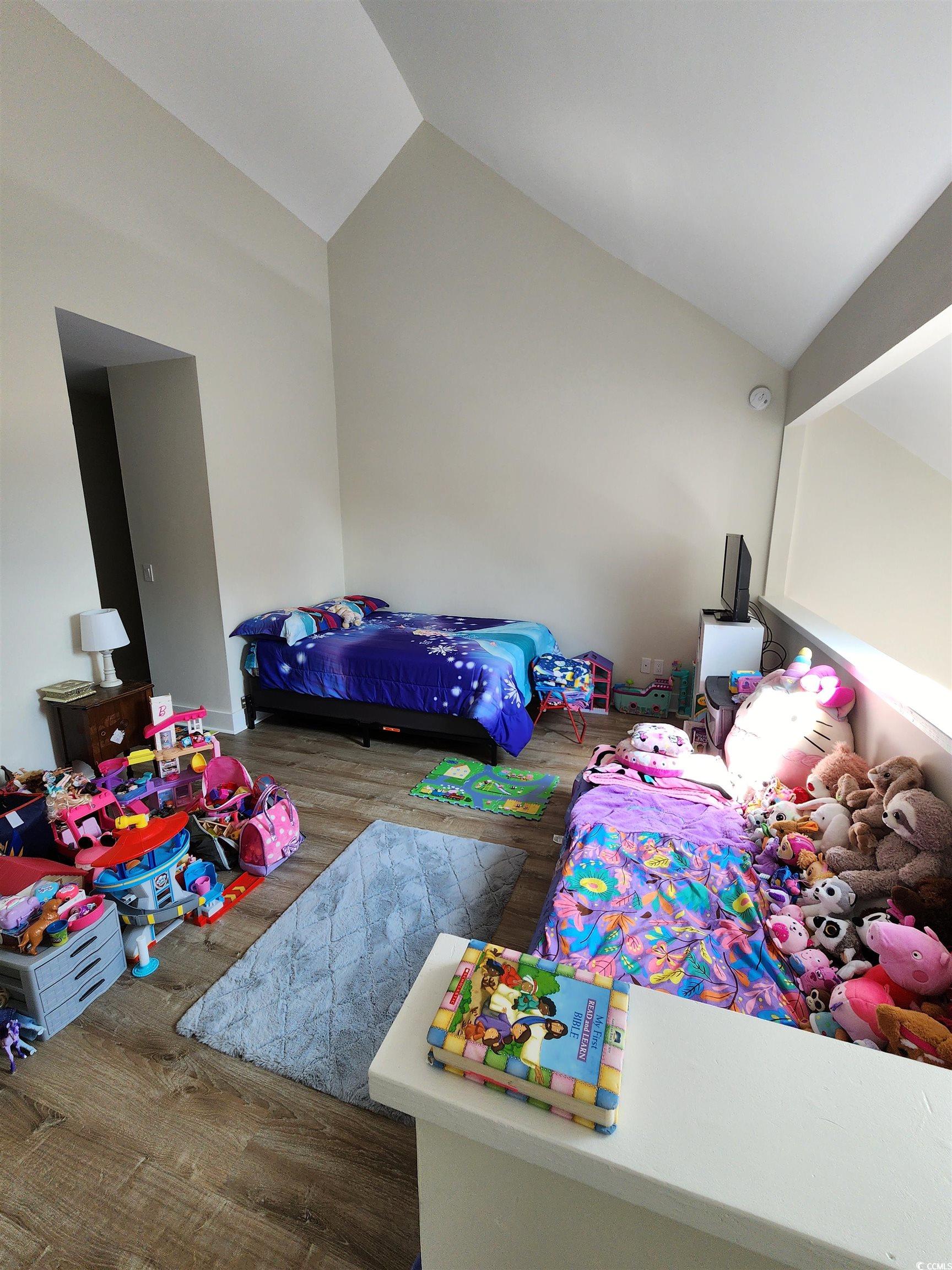 421 Cambridge Circle Property Photo 14