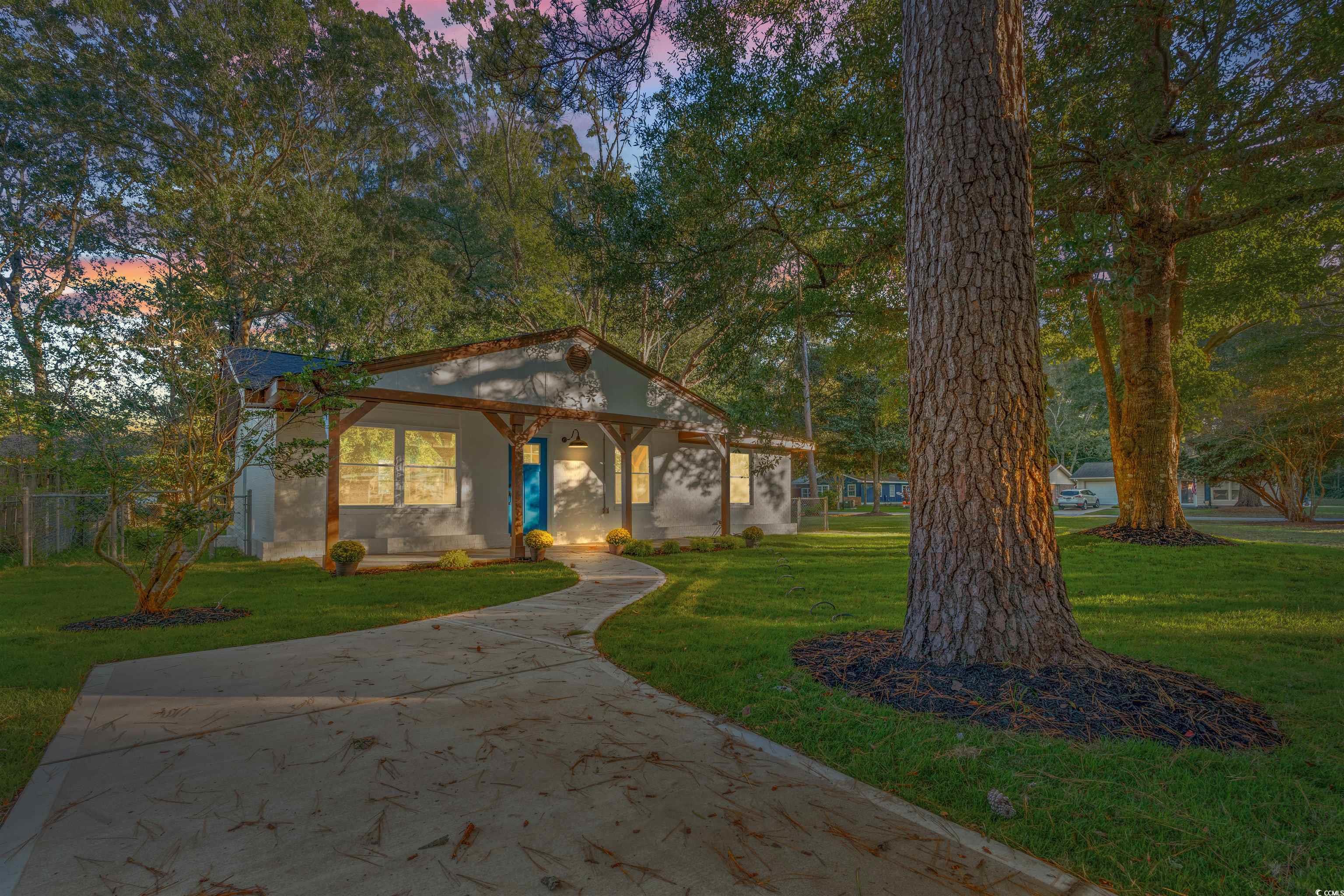 421 Villa Woods Dr. Property Photo 2
