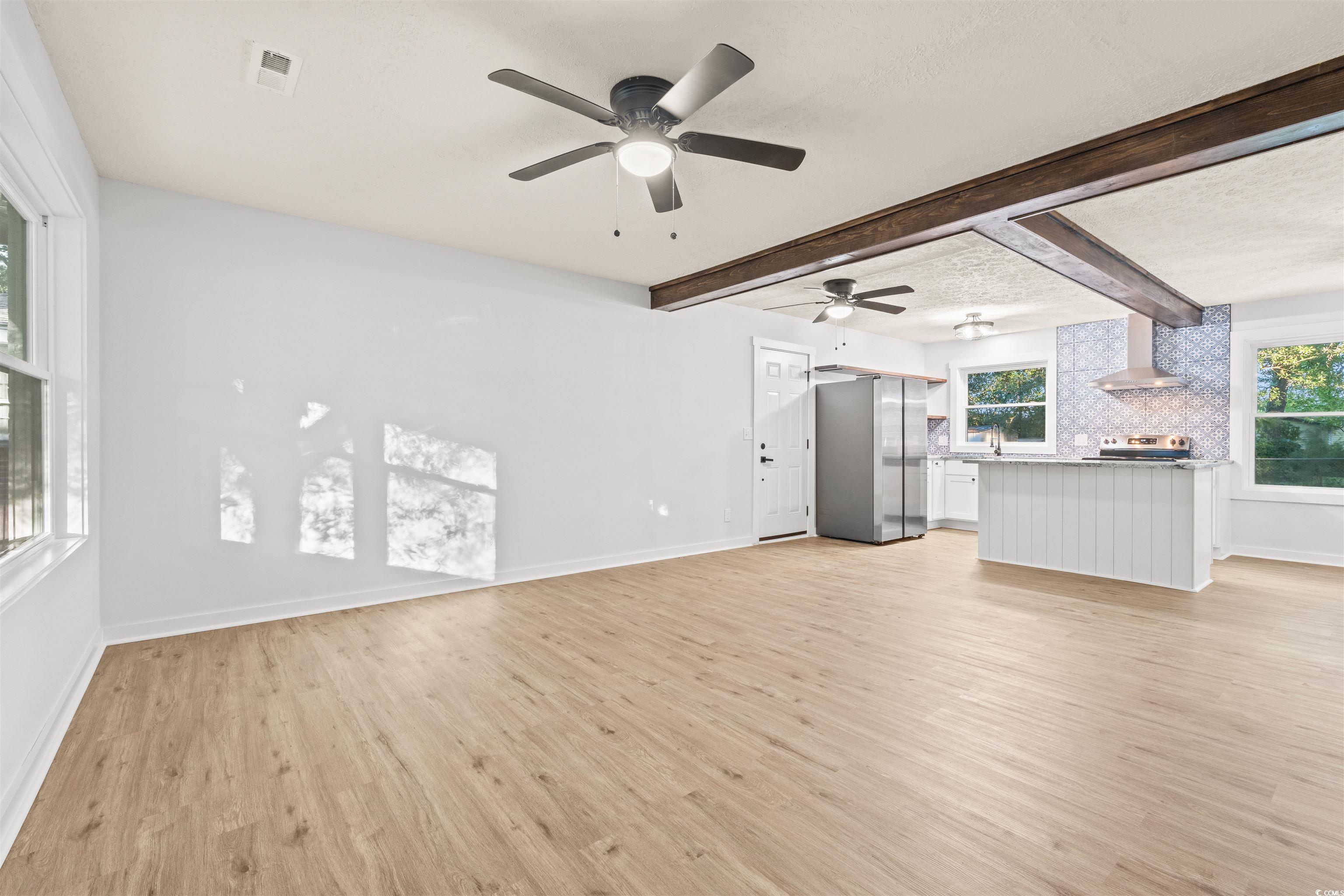 421 Villa Woods Dr. Property Photo 3
