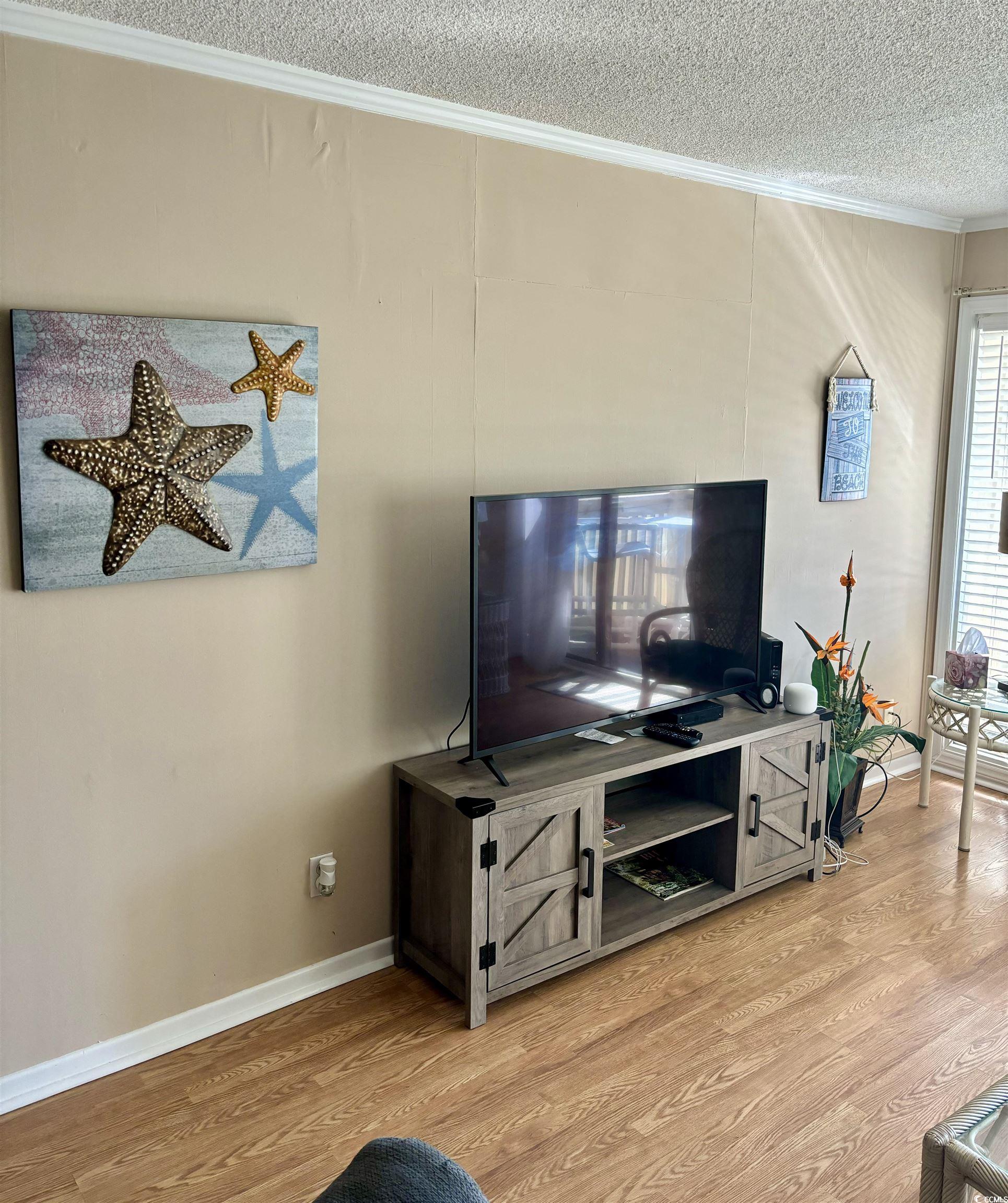 9670 Shore Dr. Property Photo 3
