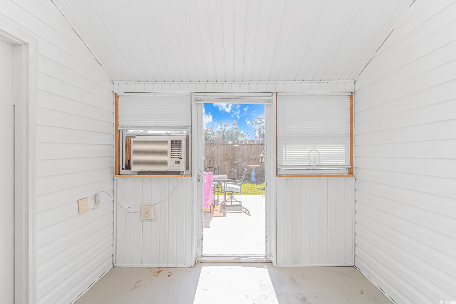 5173 Inlet Garden Ct. Property Photo 14