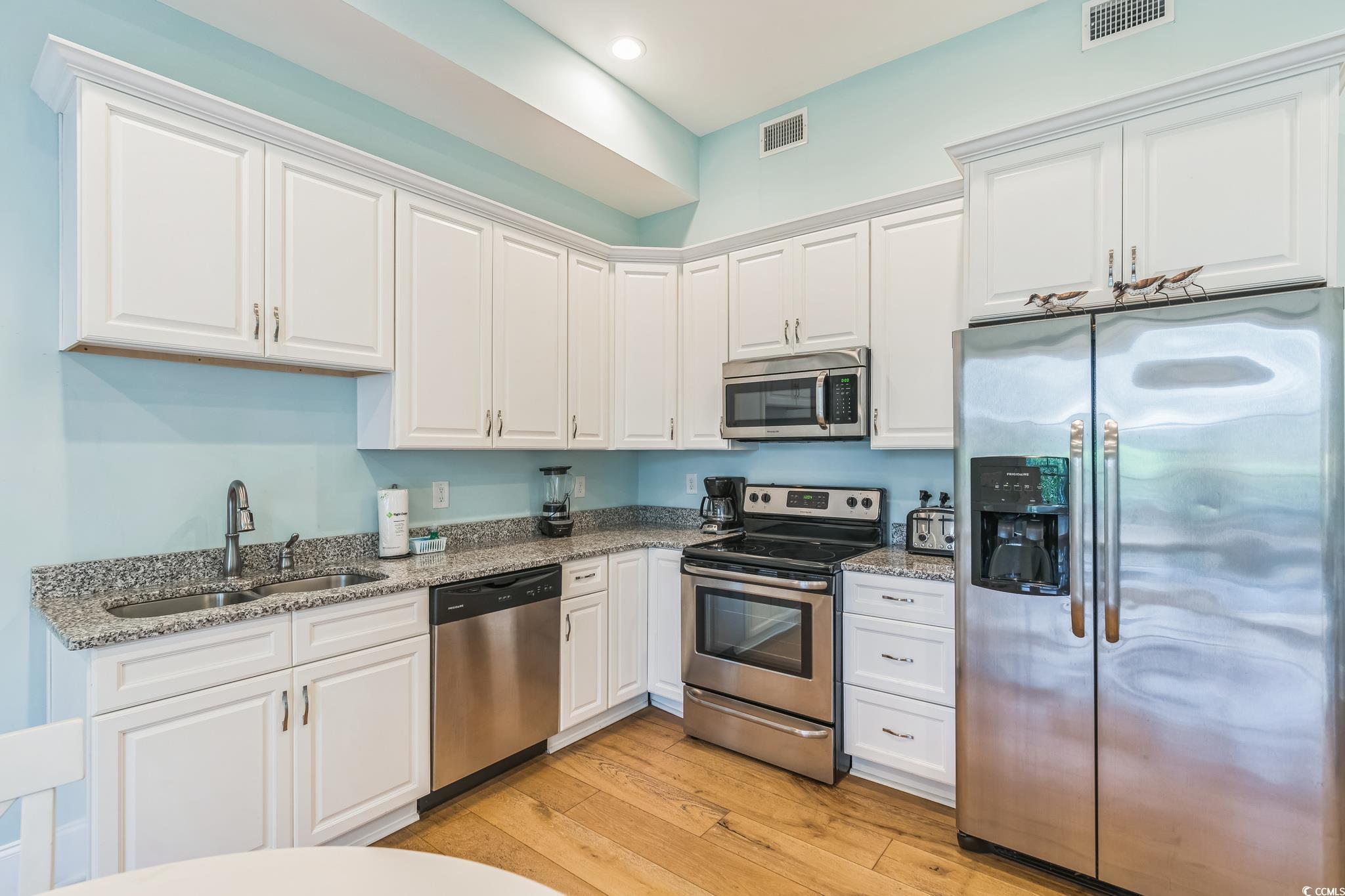 730 Madiera Dr. Property Photo 15