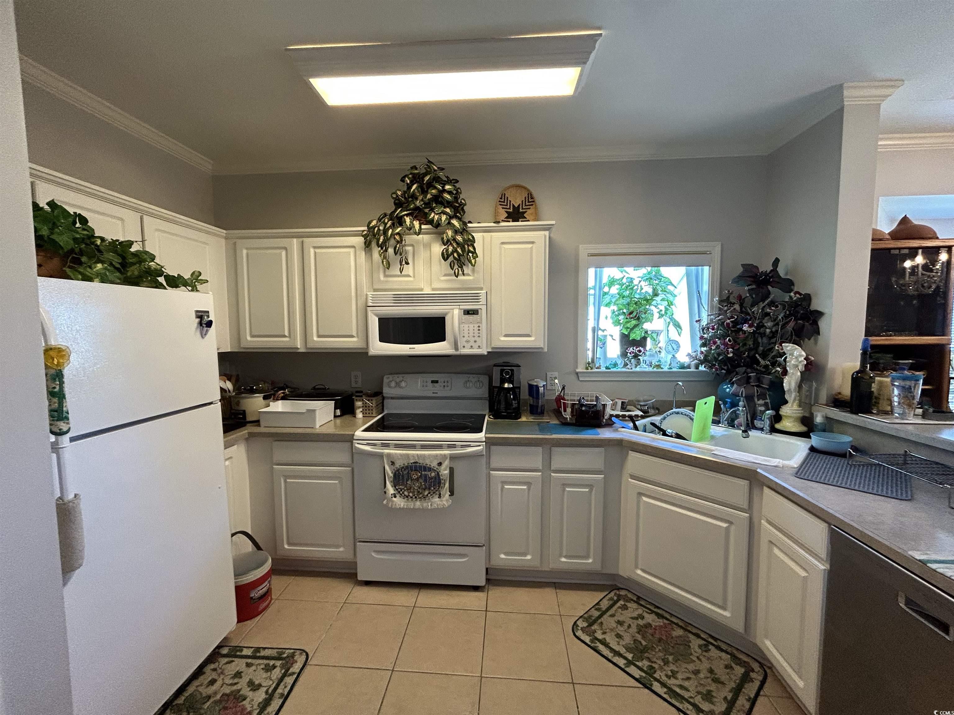 1525 Lantern Rest Dr. Property Photo 6