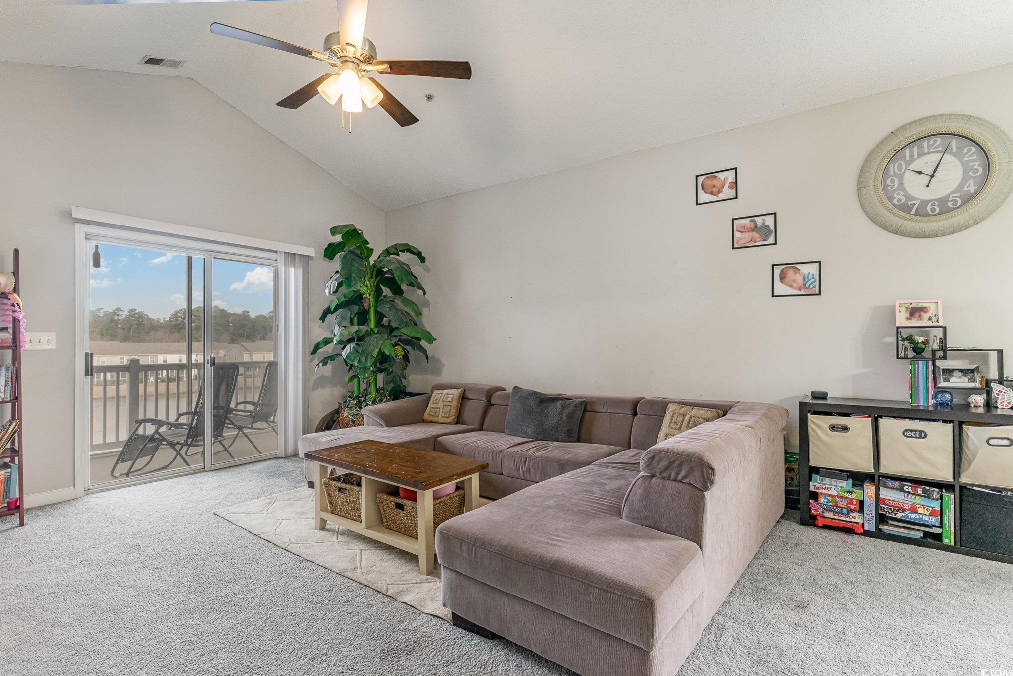 332 Kiskadee Loop Property Photo 4