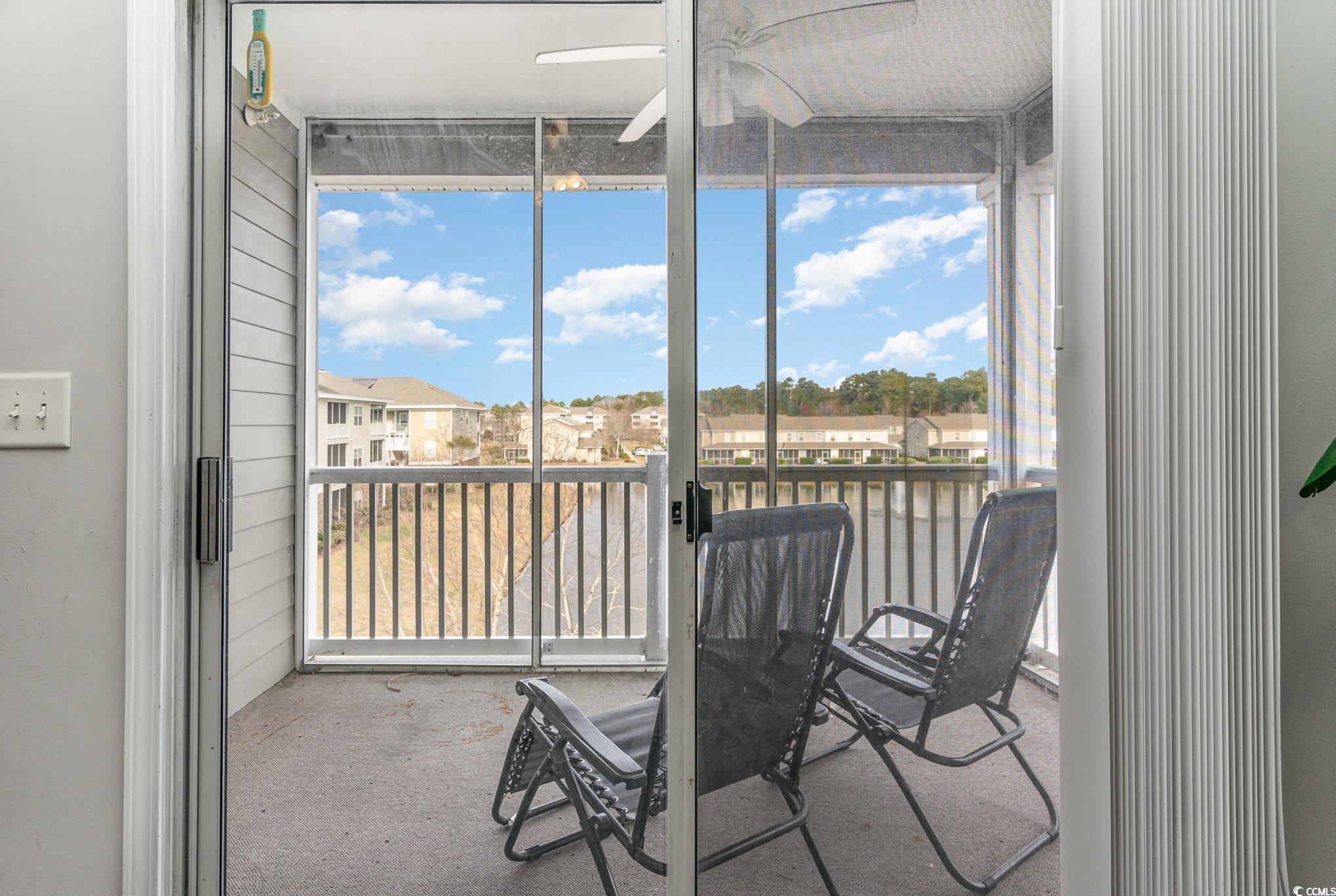 332 Kiskadee Loop Property Photo 6