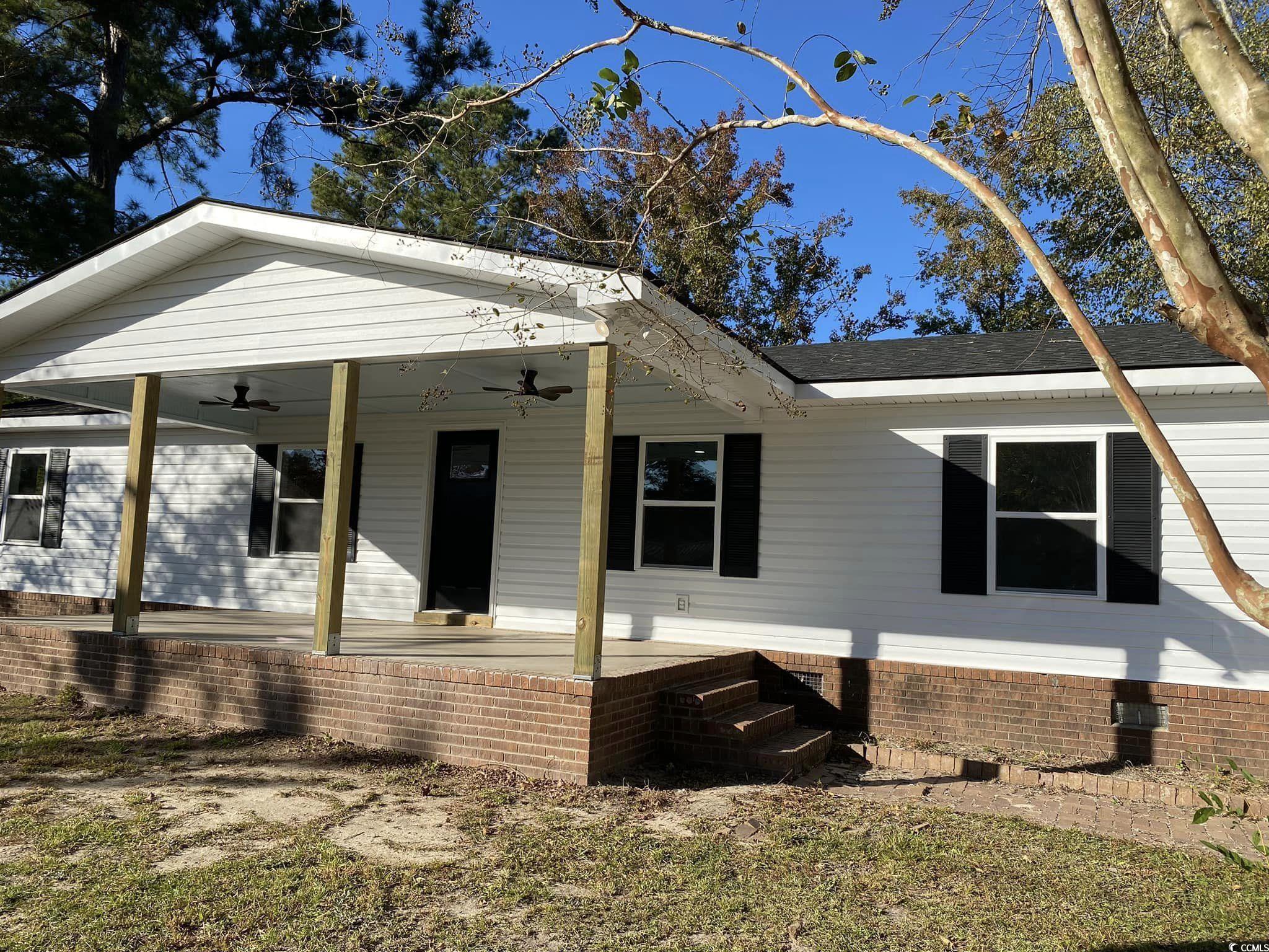 1044 Levi St. Property Photo 2