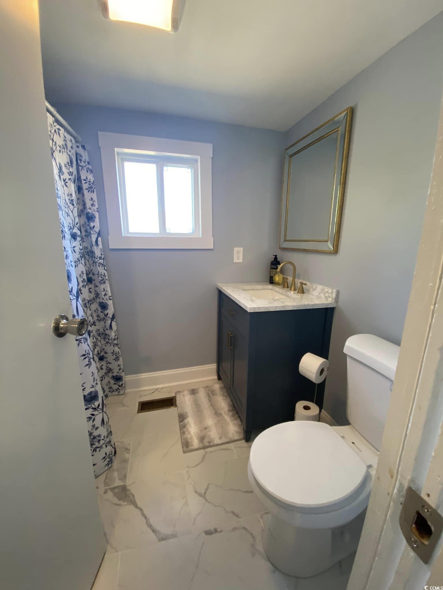 1044 Levi St. Property Photo 11
