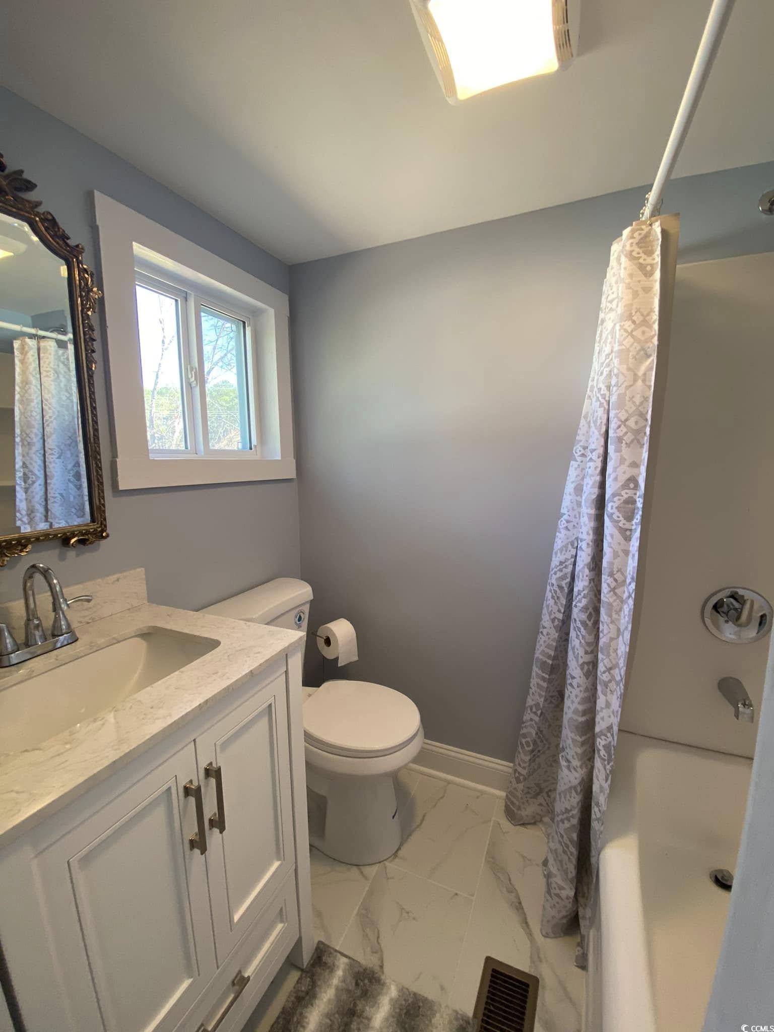 1044 Levi St. Property Photo 12
