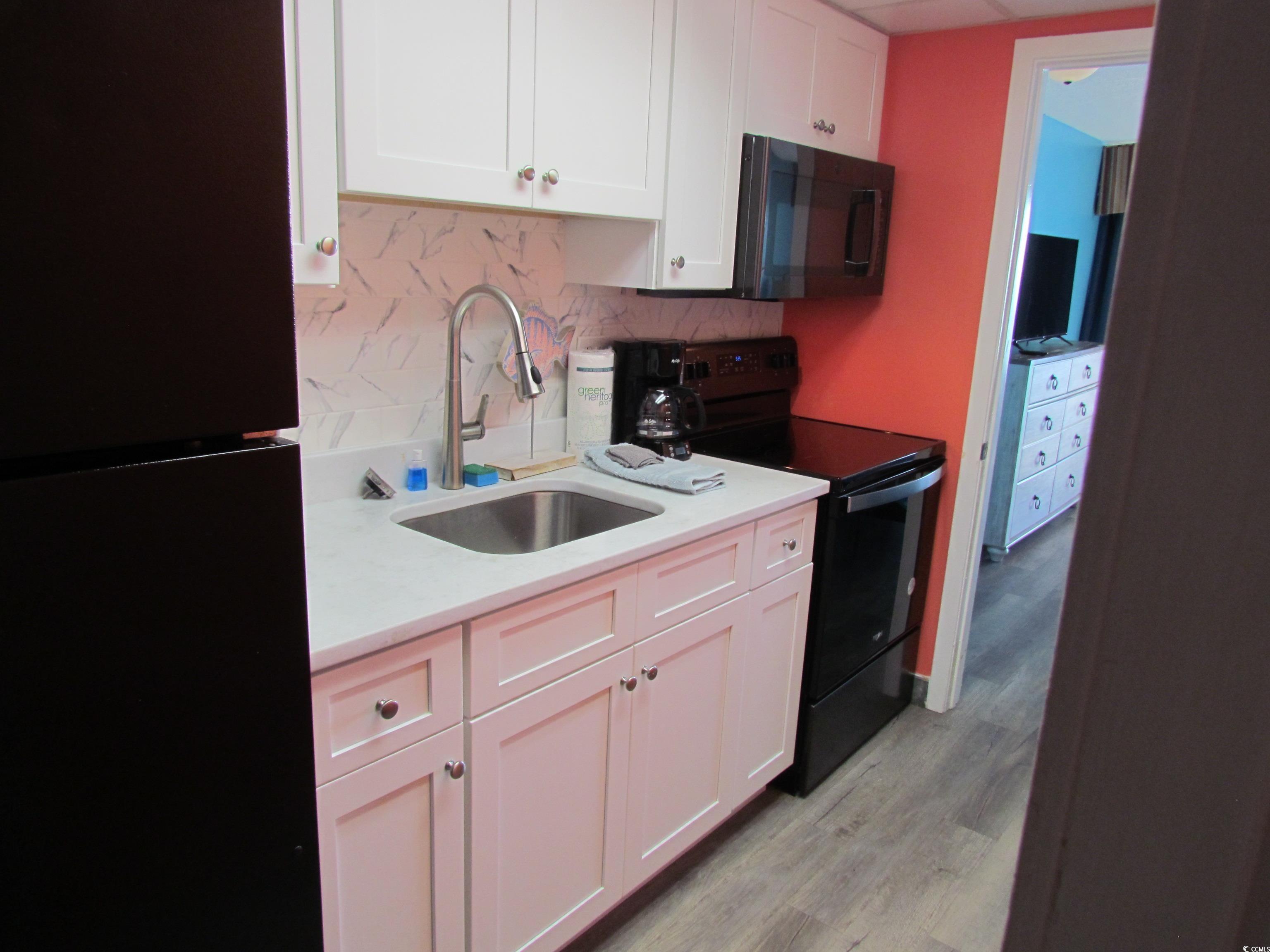 6804 N Ocean Blvd. Property Photo 2