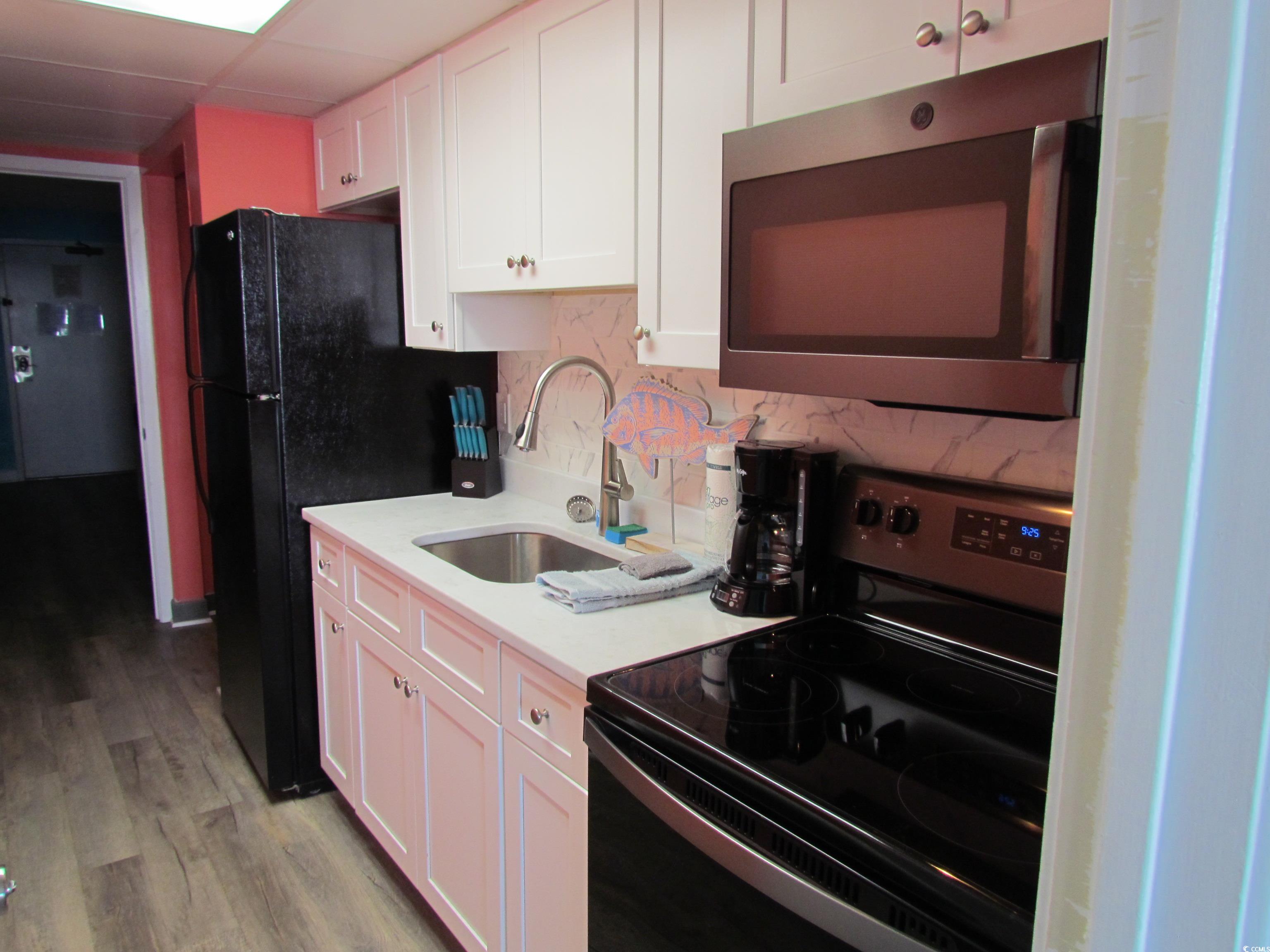 6804 N Ocean Blvd. Property Photo 3