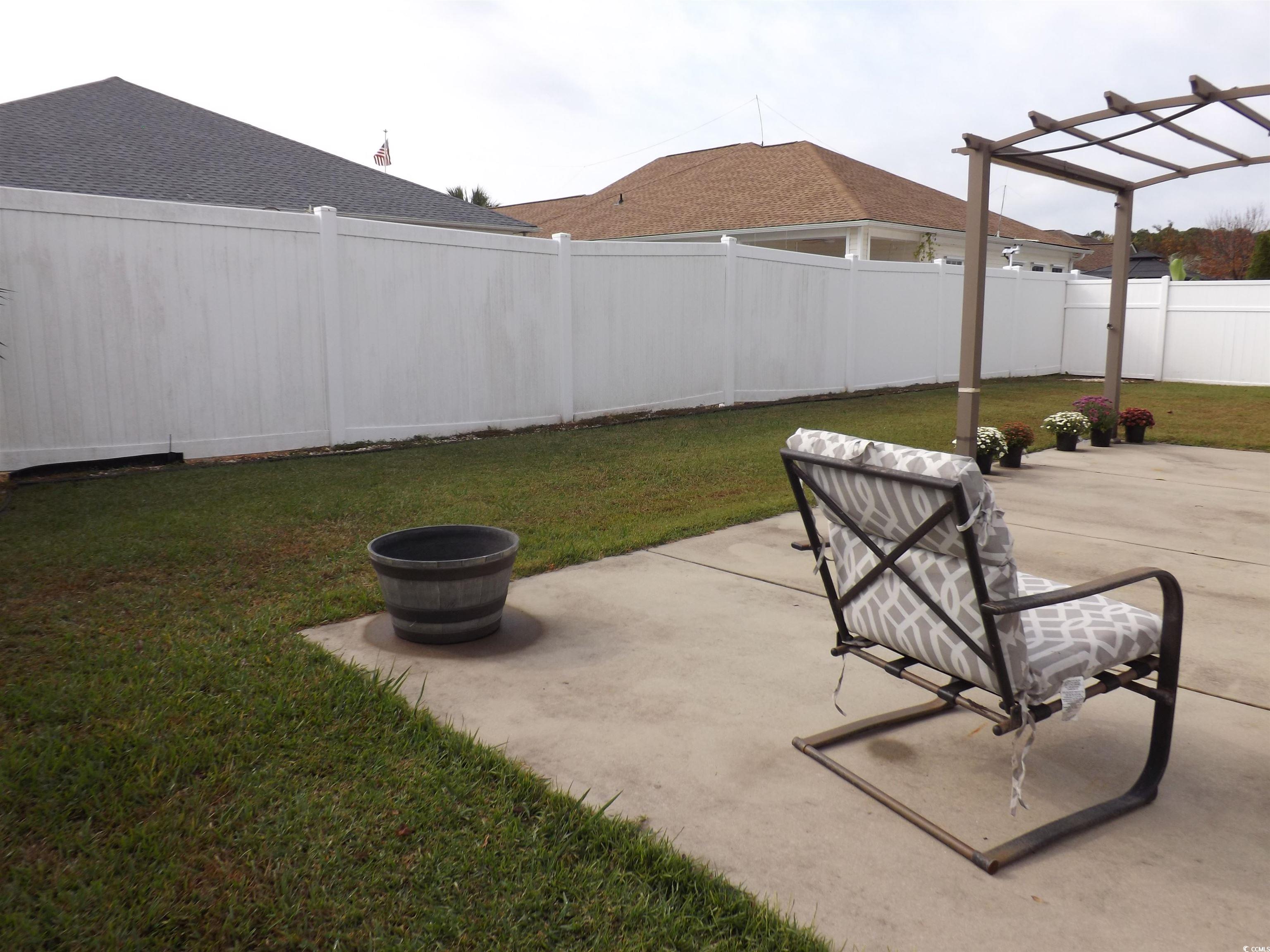 237 Cloverleaf Dr. Property Photo 29
