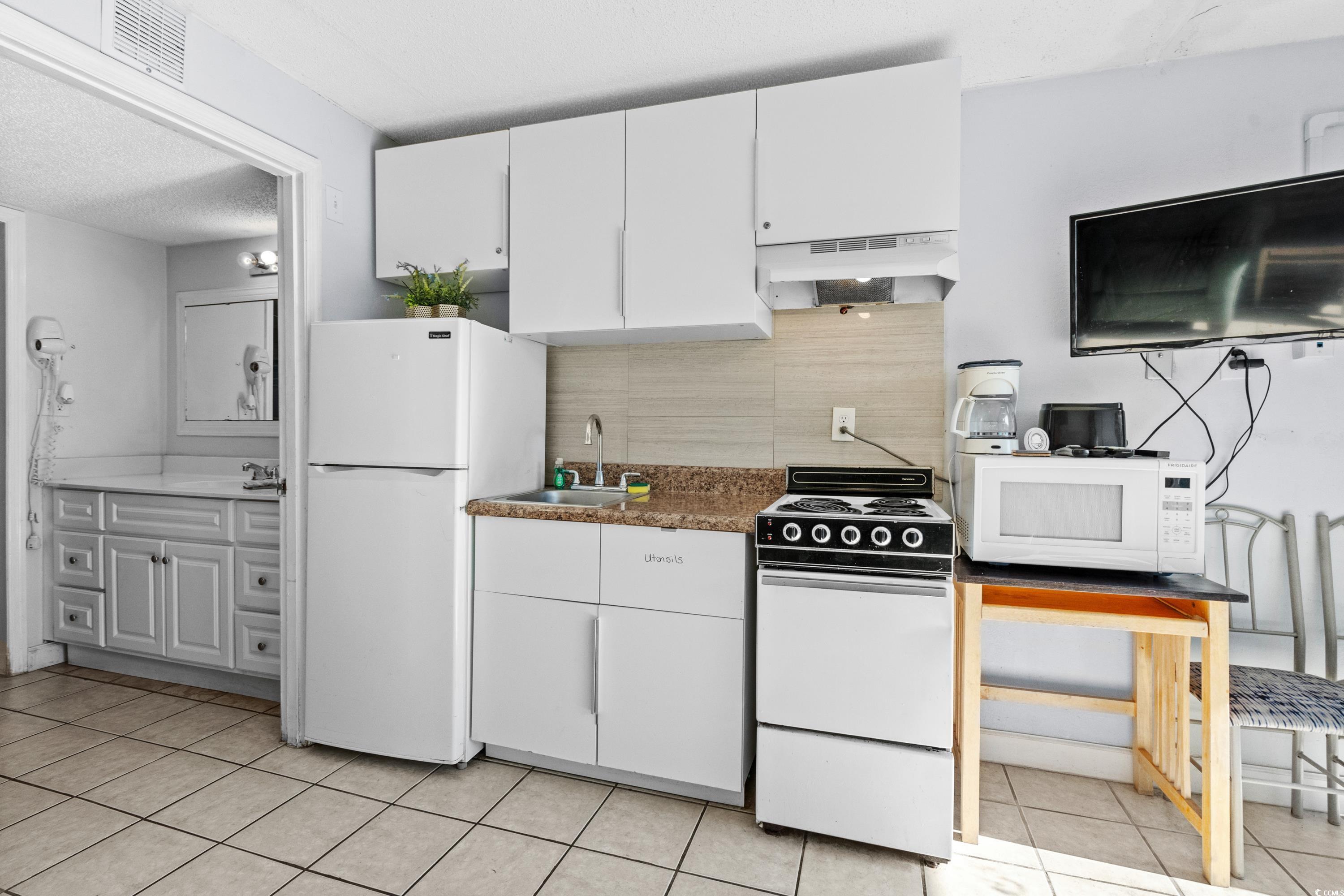 1600 S Ocean Blvd. Property Photo 8