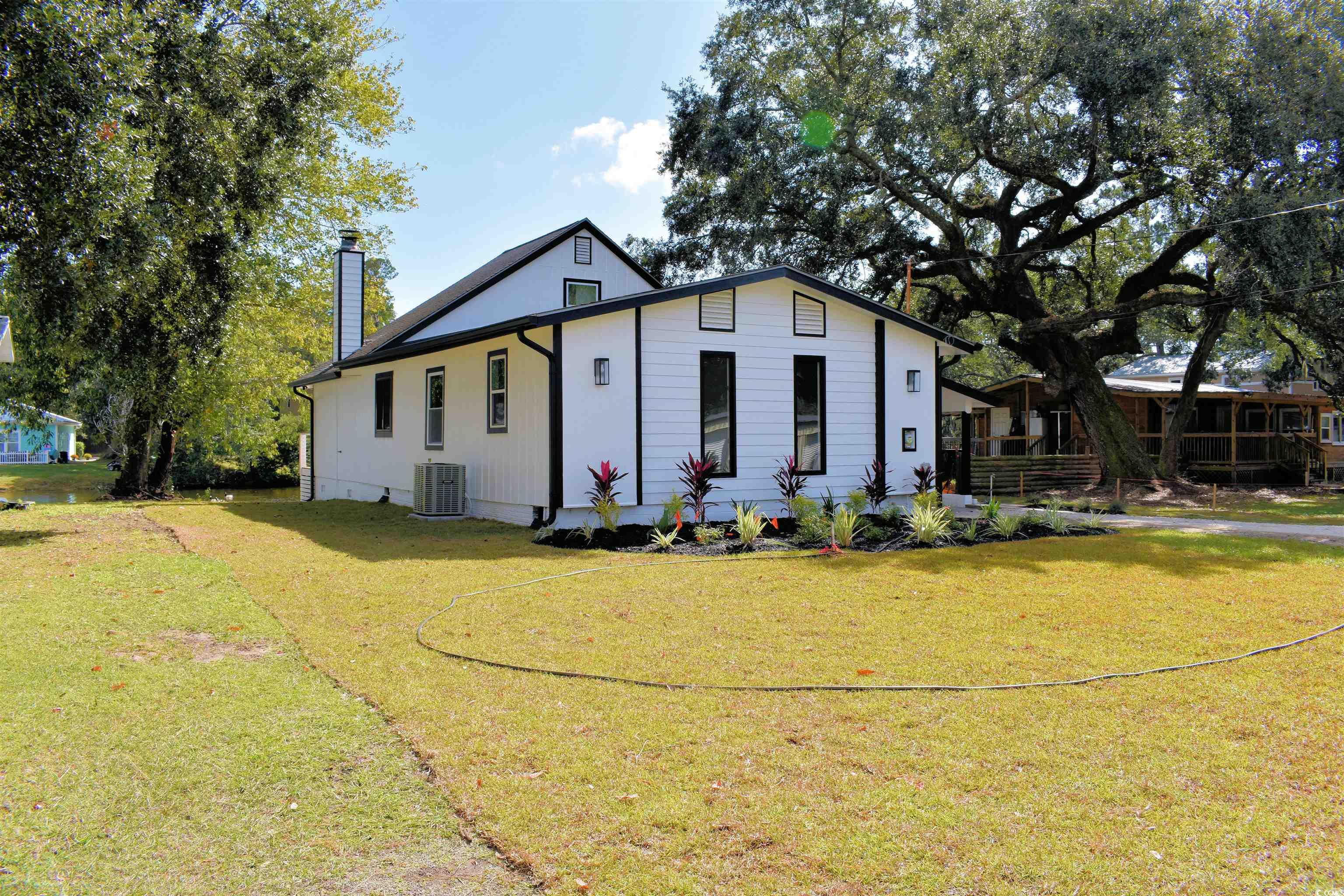 37 Geney Ln. Property Photo 3