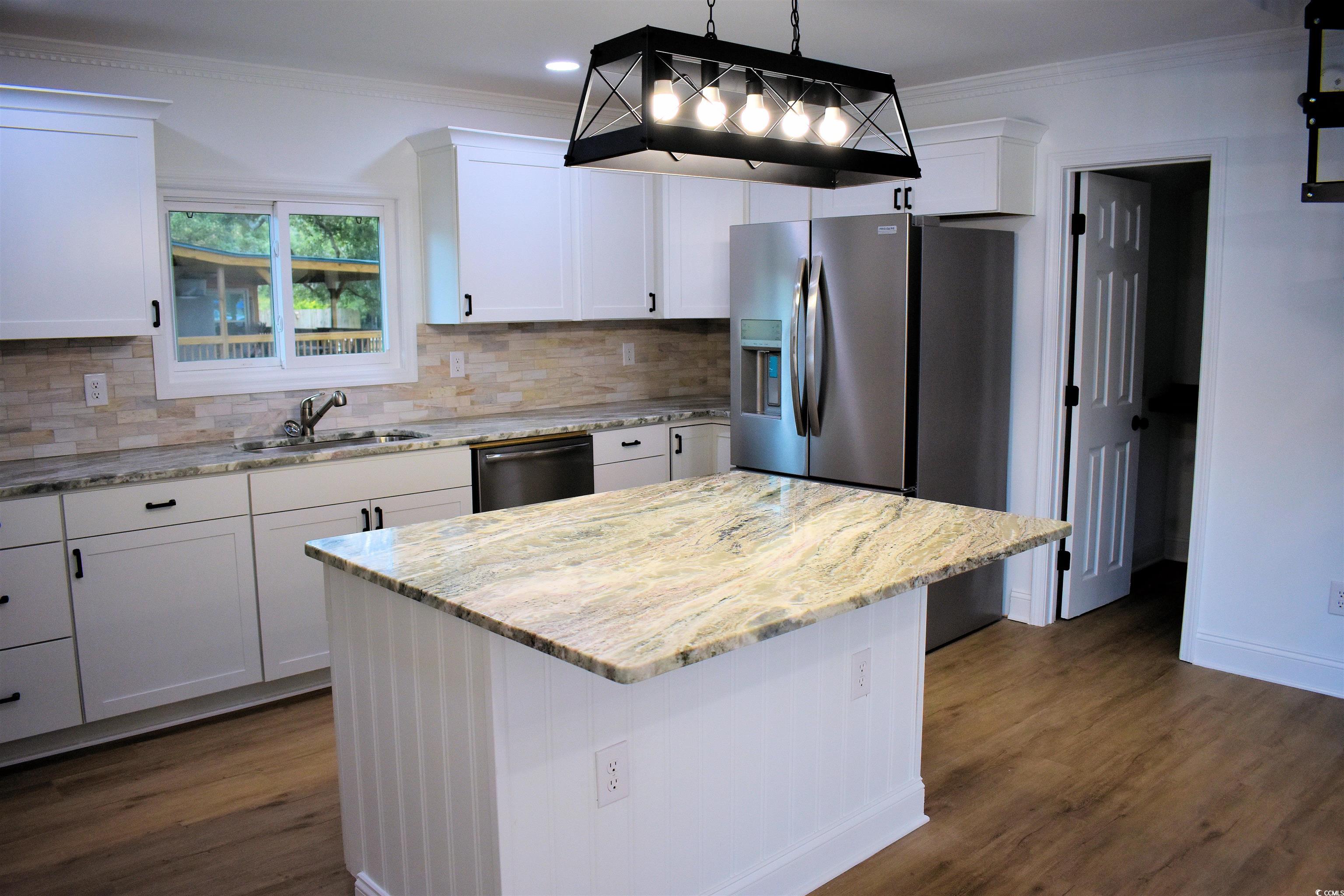 37 Geney Ln. Property Photo 6