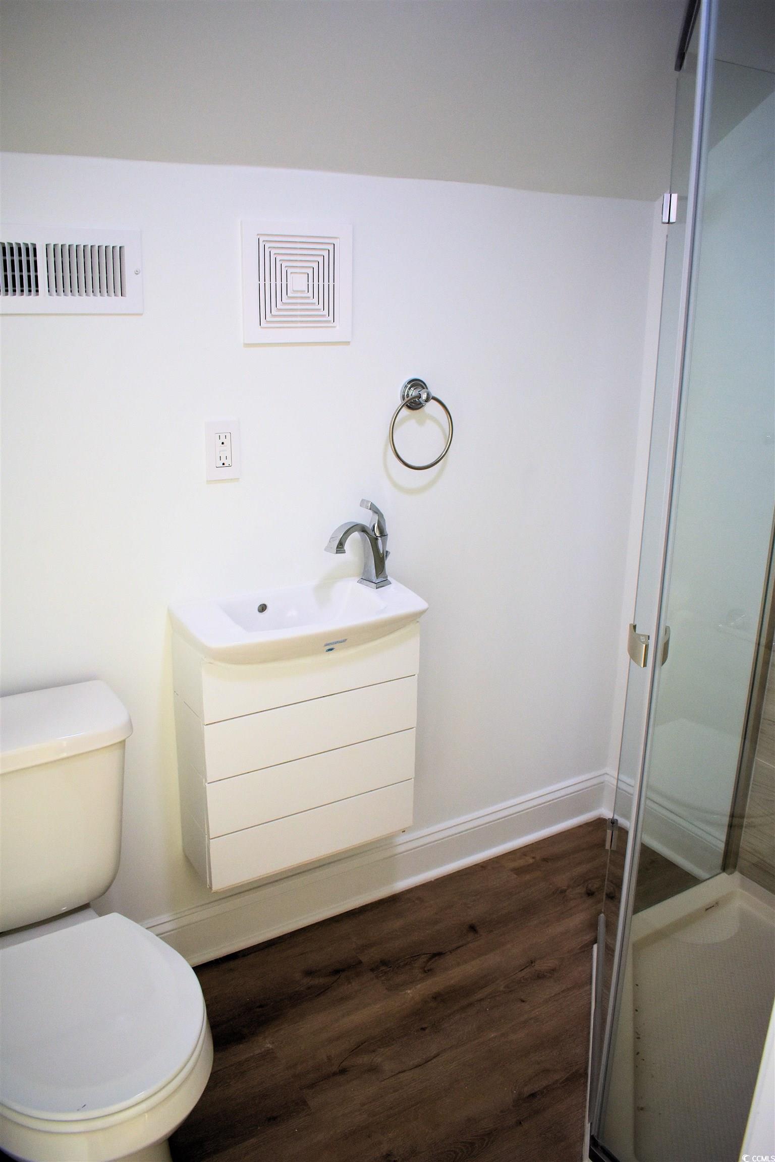 37 Geney Ln. Property Photo 31