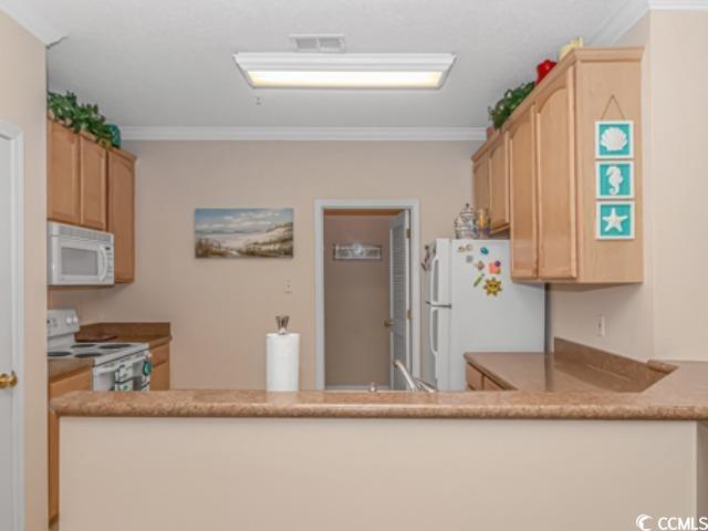5804 Longwood Dr. Property Photo 3