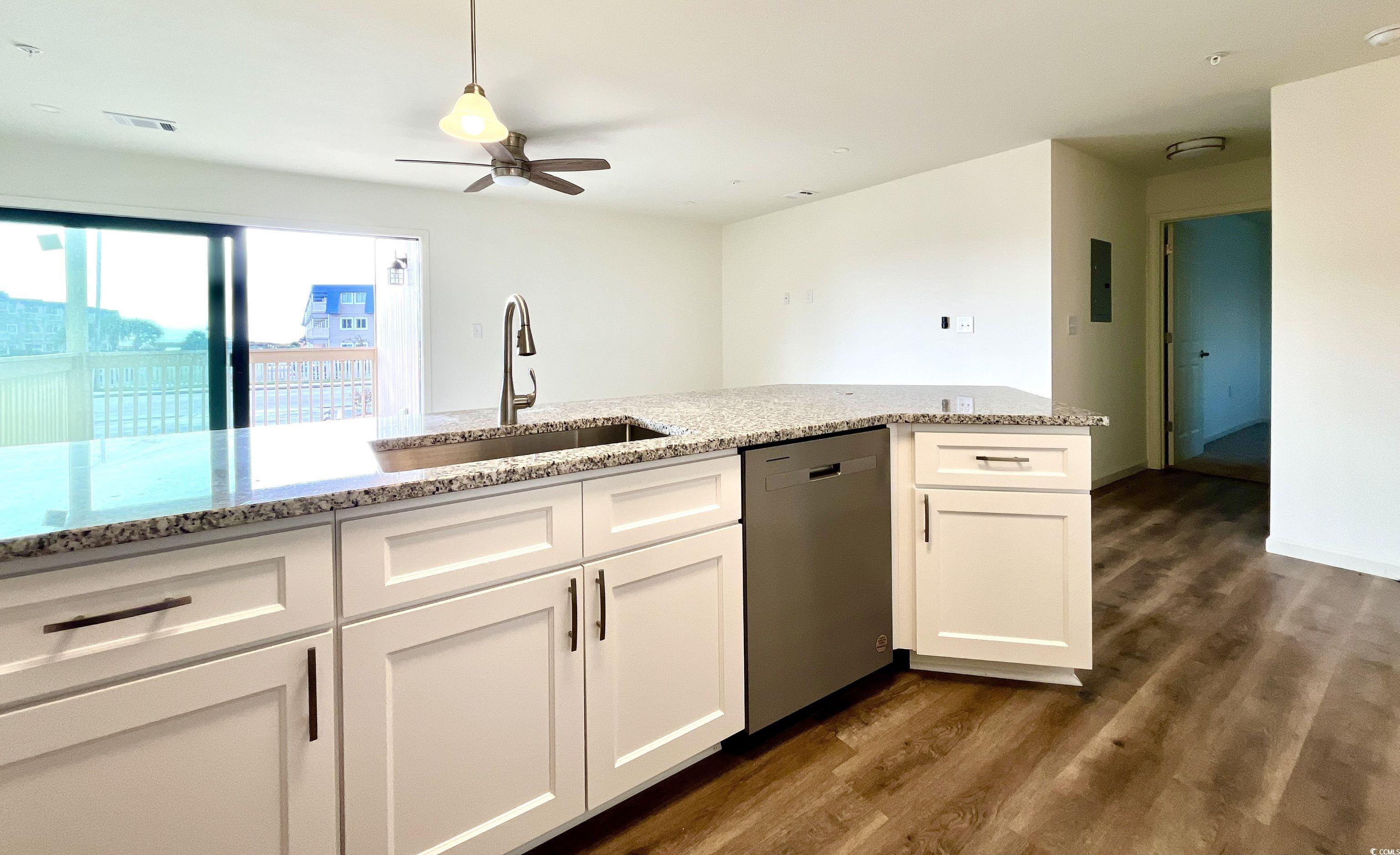 9661 Shore Dr. Property Photo 7