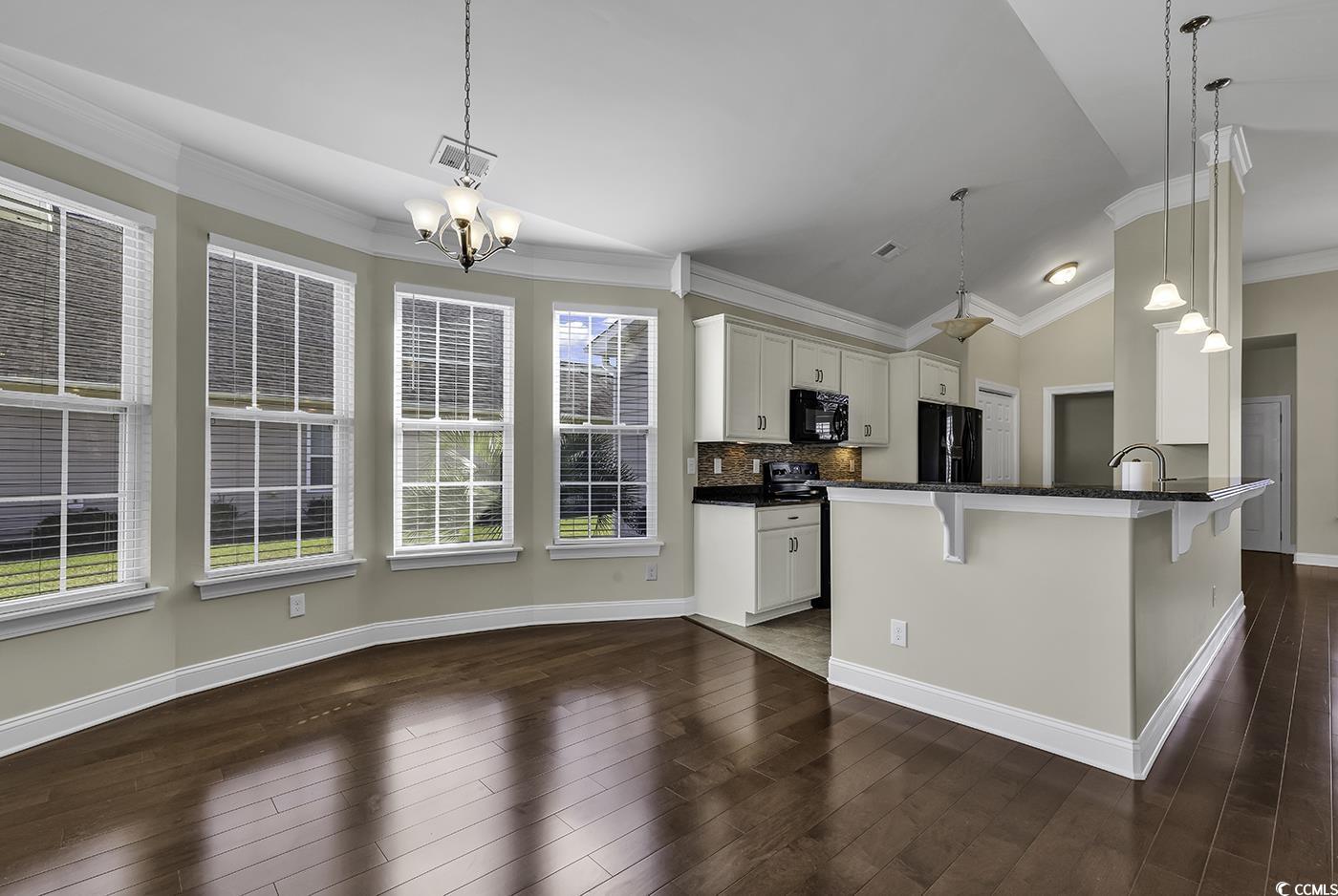 217 Southern Breezes Circle Property Photo 5
