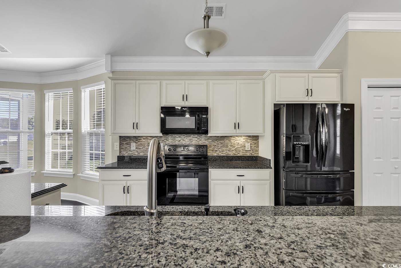 217 Southern Breezes Circle Property Photo 9