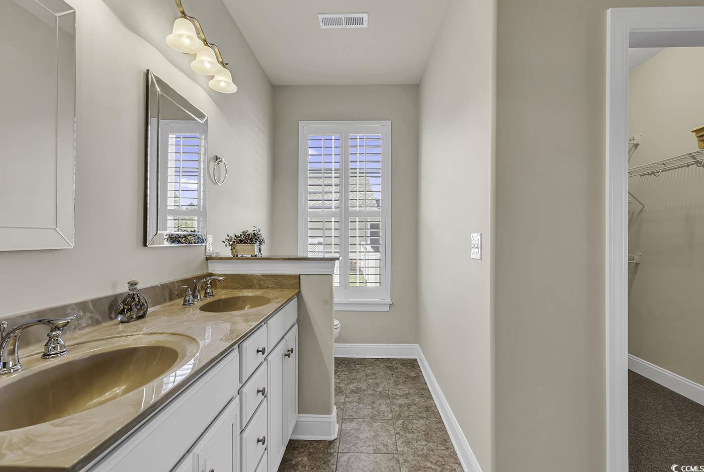 217 Southern Breezes Circle Property Photo 18