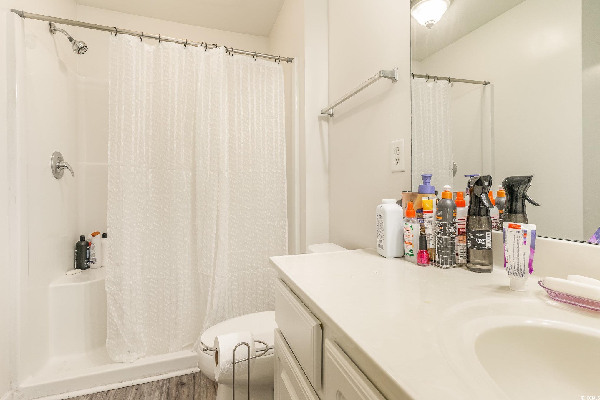 4845 Meadowsweet Dr. Property Photo 14